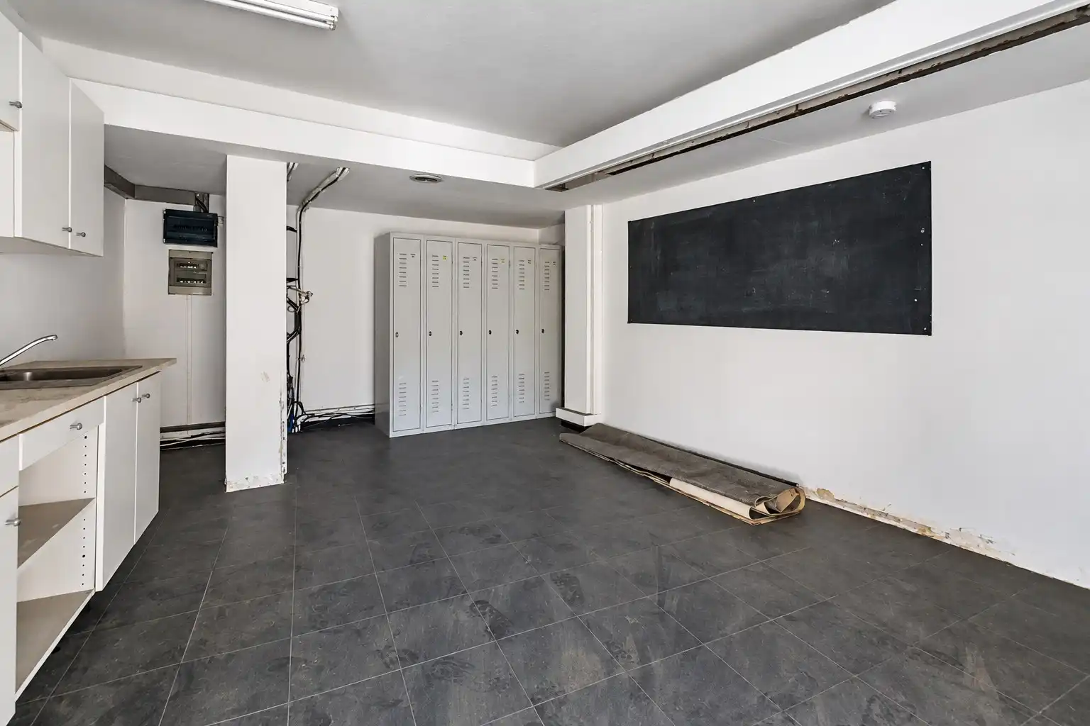 ZEER RUIM DUPLEX KANTOOR-EN/OF COMM. RUIMTE (261m²) ! foto 11