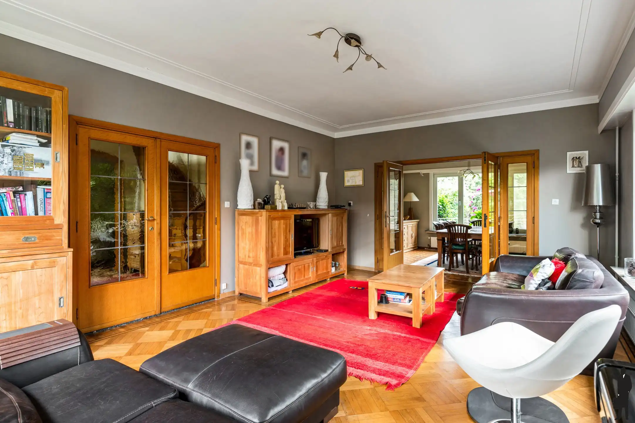 Charmante villa met 4 slpks, 2 badks en tuin met privacy foto 5