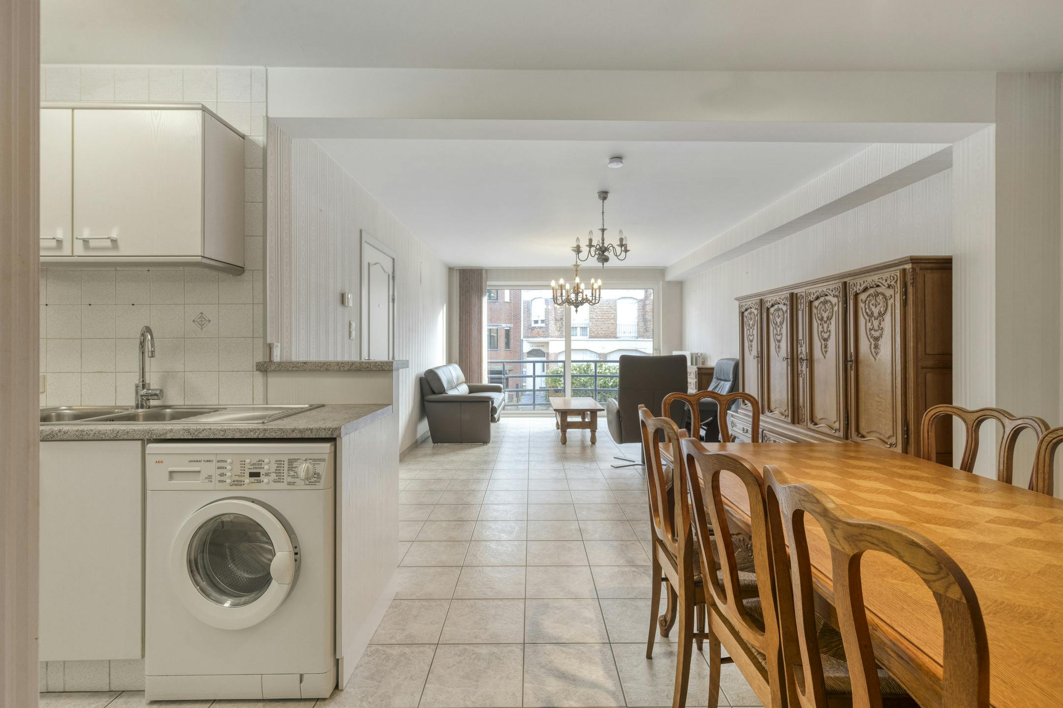 2-slaapkamerappartement met garagebox te koop te Blankenberge foto 4