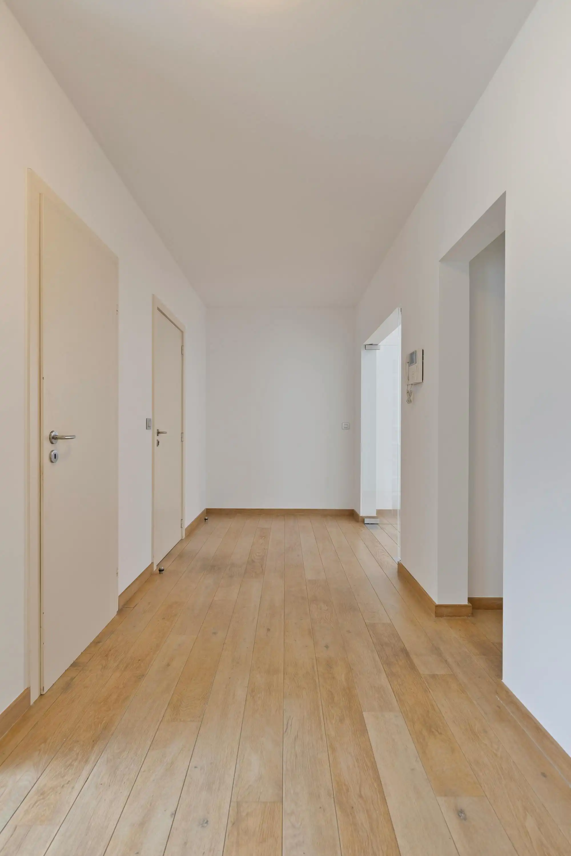 Ruim appartement met groot terras tegenover het Begijnhof foto 4