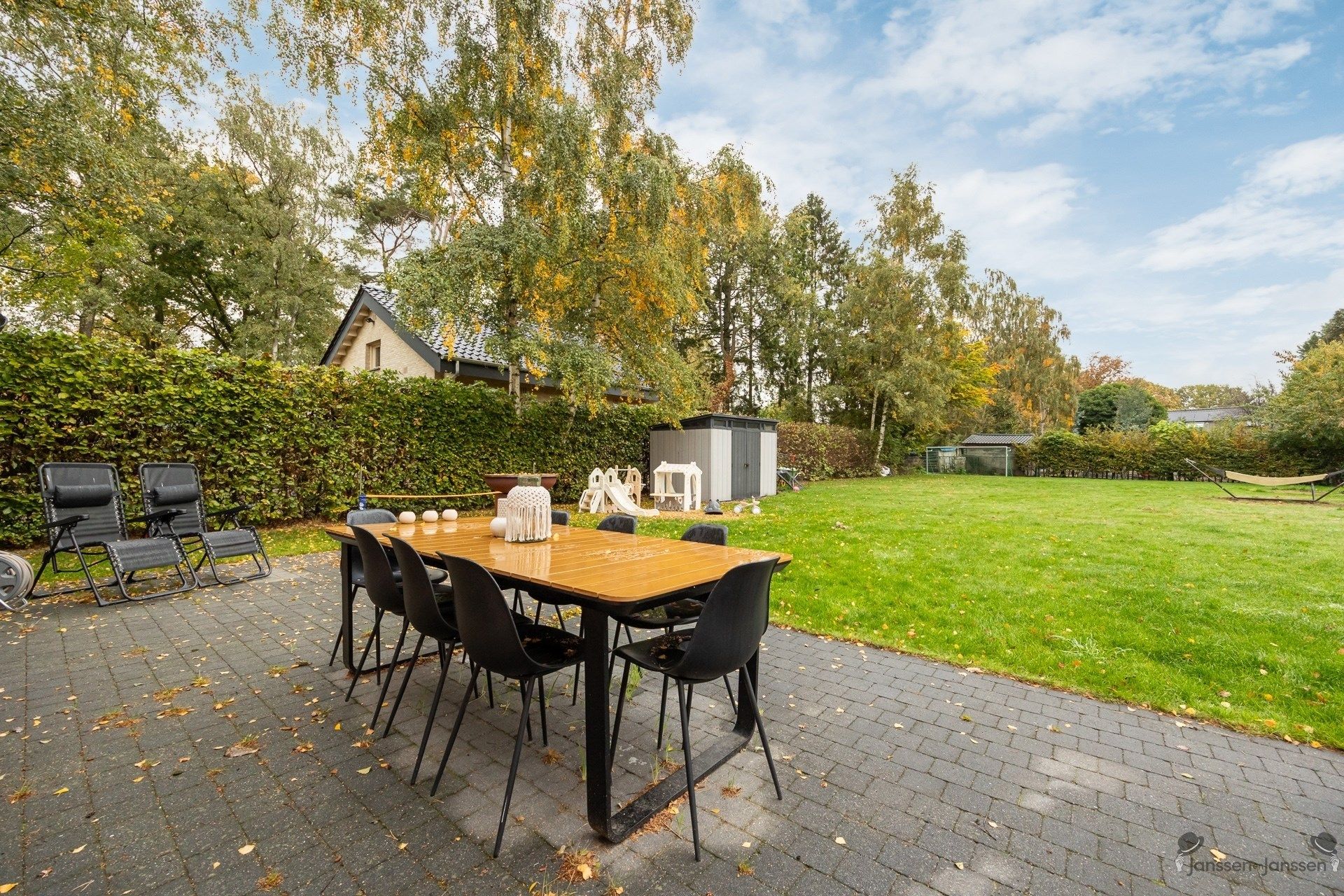 Moderne en energiezuinige gezinswoning op ruim perceel te Brecht foto 18