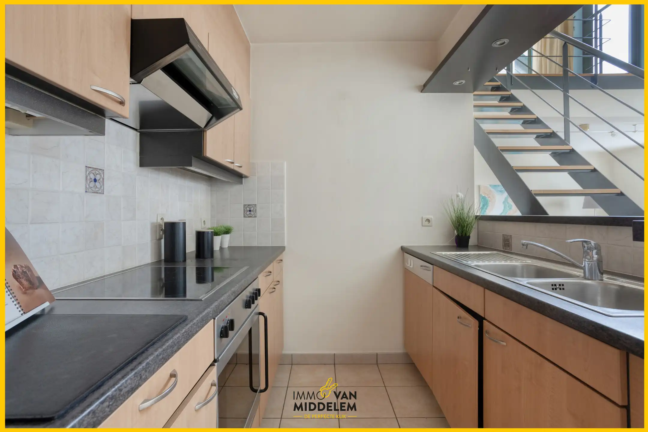 INSTAPKLAAR DUPLEX APPARTEMENT IN HET CENTRUM VAN TERNAT foto 6
