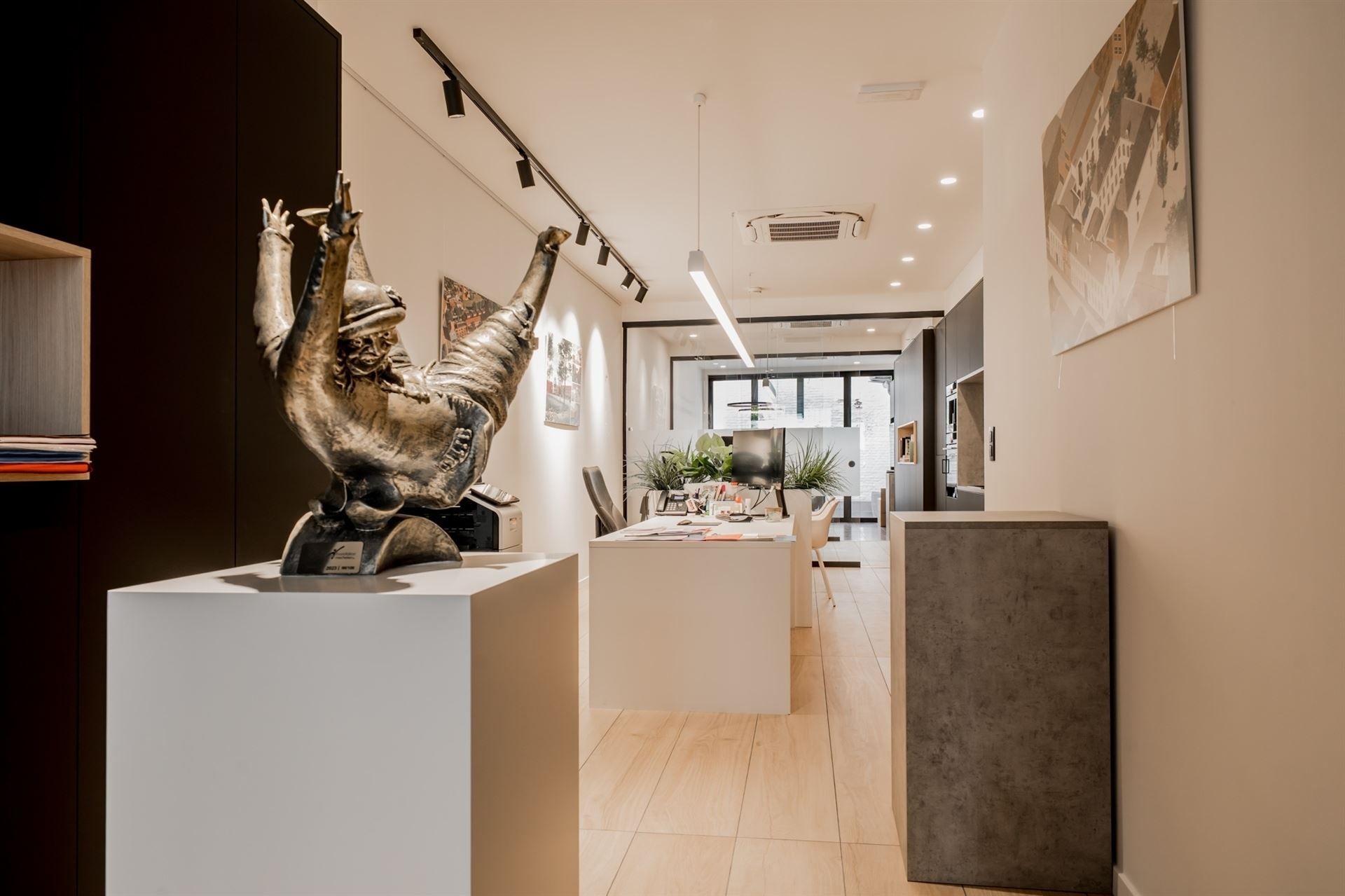 Handelsgelijkvloers + duplexappartement centrum Mechelen foto 5