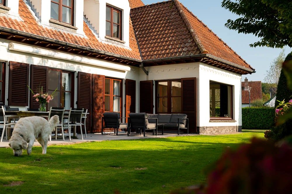 Prachtig landhuis met grote tuin en garage in Sint-Martens-Latem foto 13