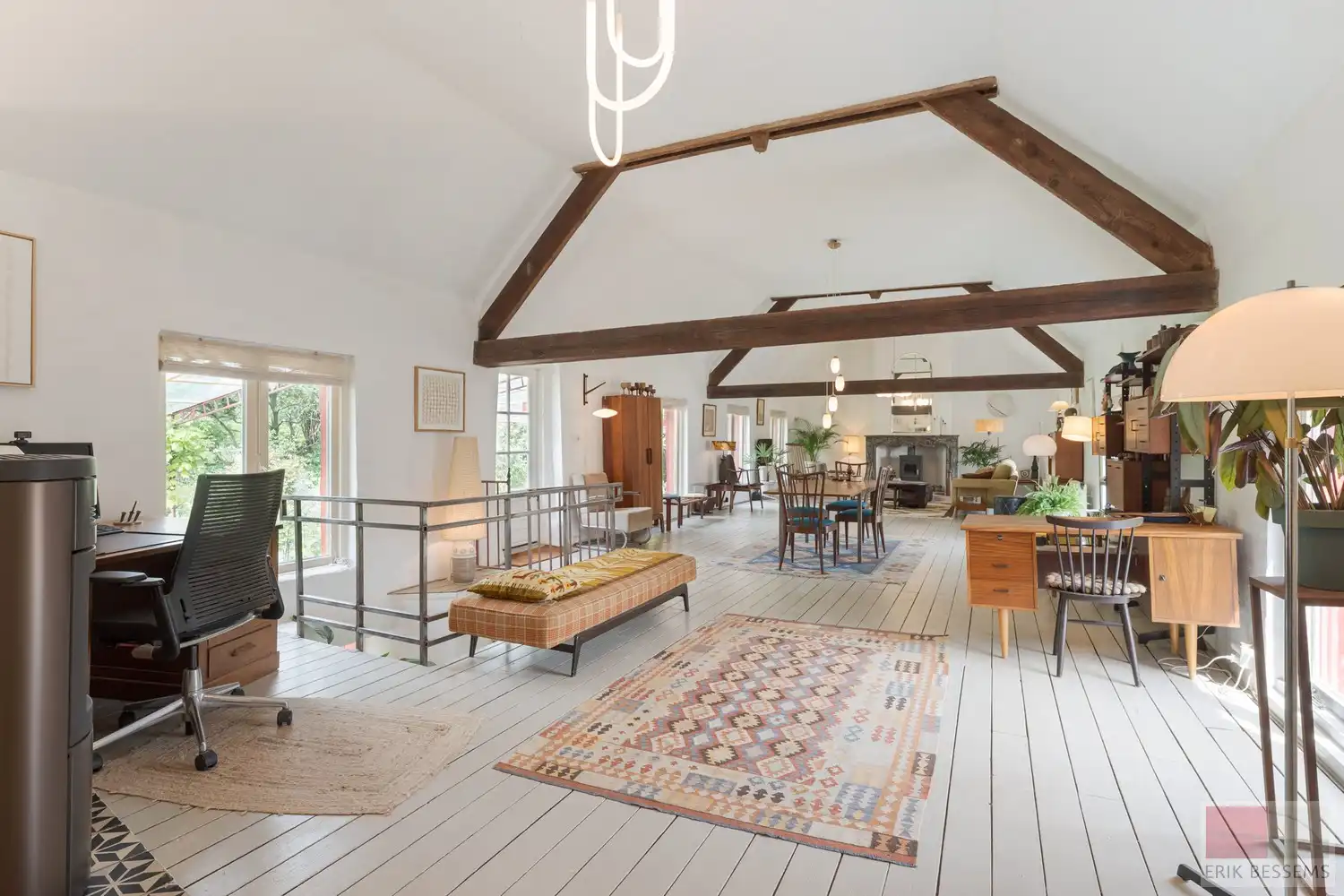 Karaktervolle woning uit 1668, met een bewoonbare oppervlakte van ca. 233 m² op een royaal perceel van 1.837 m² foto 8