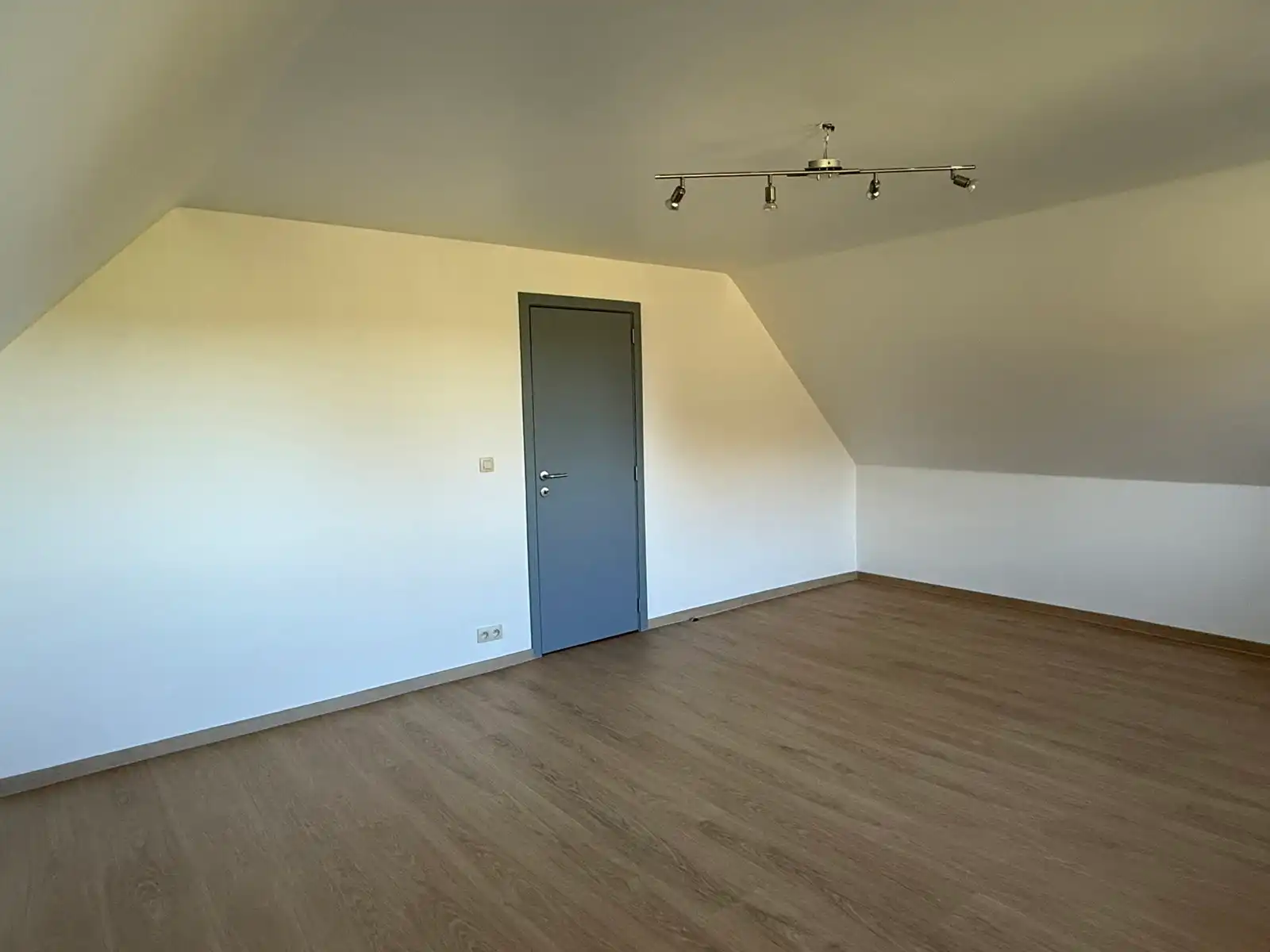 Woning met 3 kamers op een rustige locatie in Dentergem  foto 11