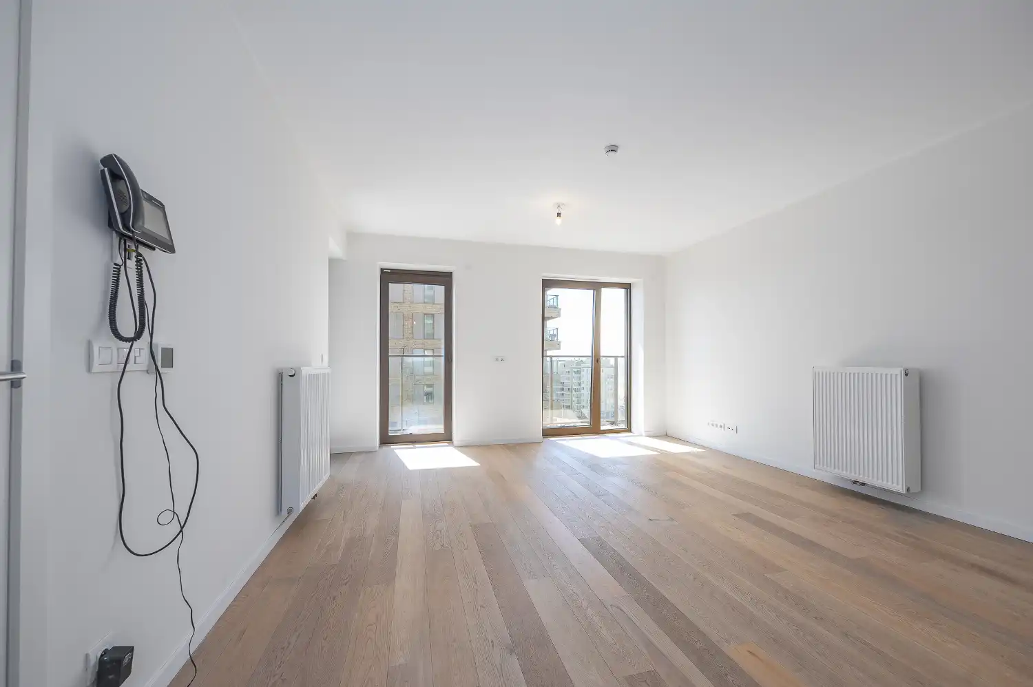 Assistentie-appartement met zijdelings zeezicht op steenworp van de zeedijk. foto 6