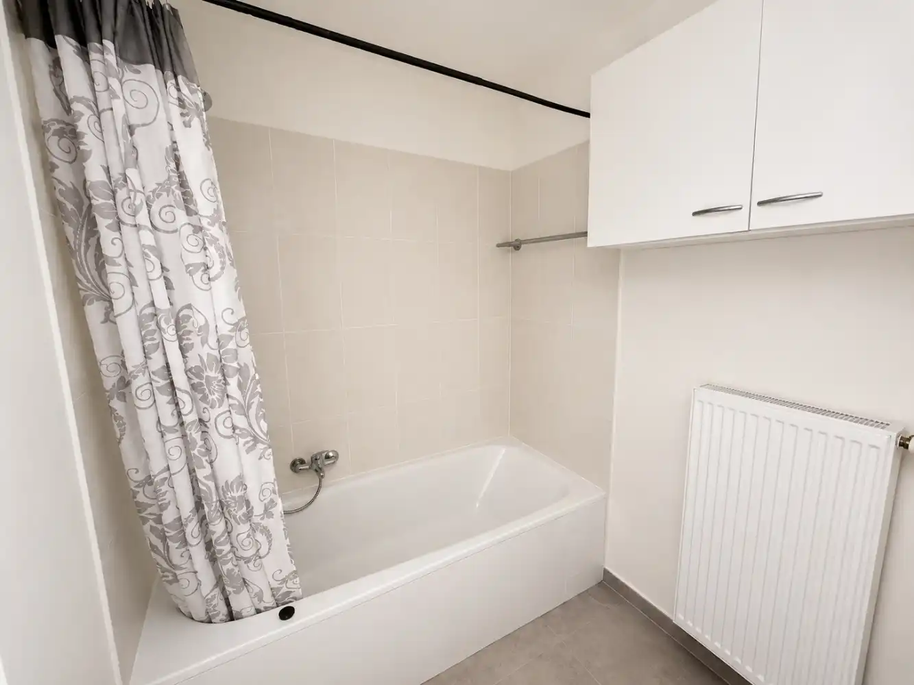 Gelijkvloersappartement met twee slaapkamers en terrasje dichtbij het centrum van Blankenberge. foto 10