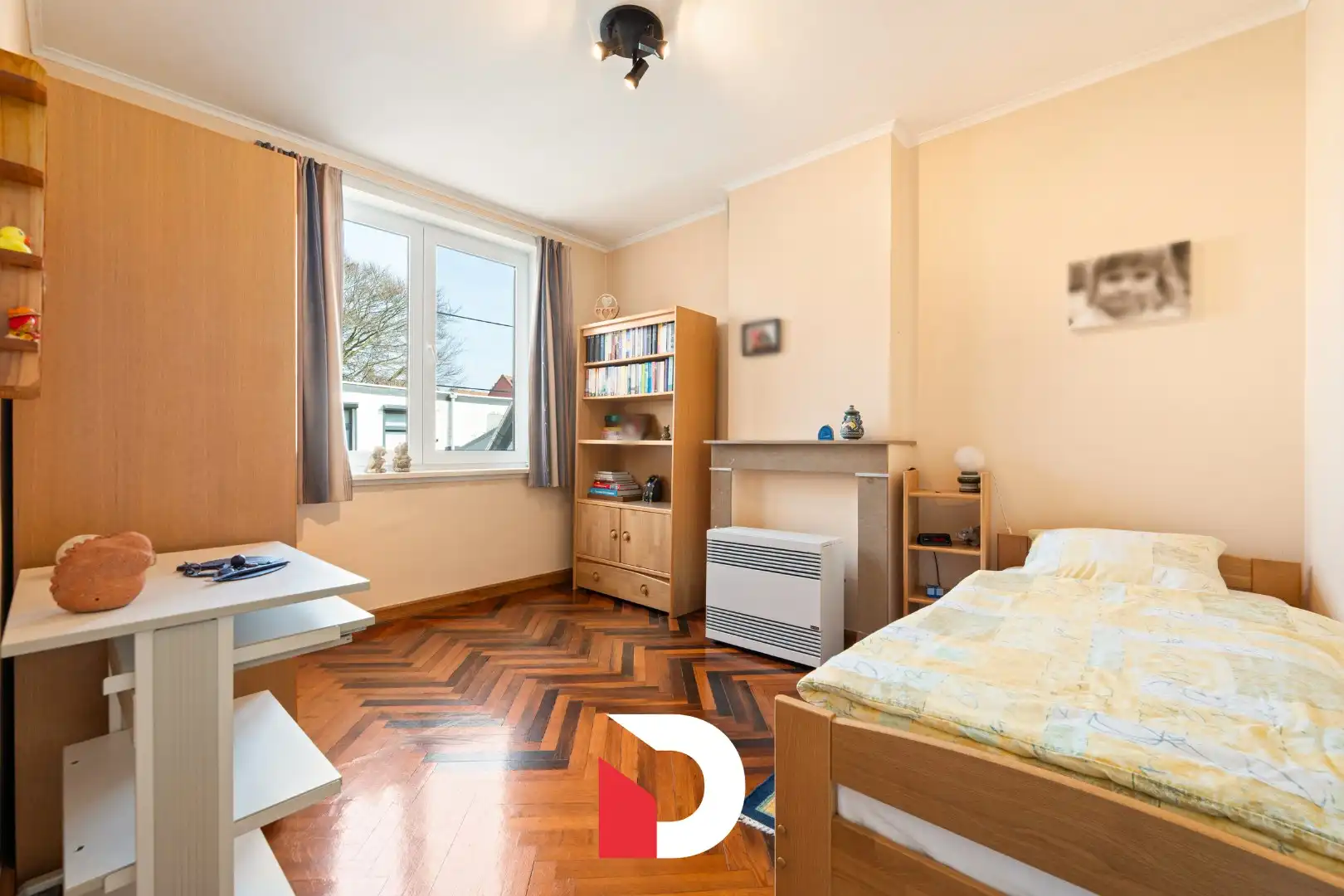 Riante burgerwoning te Kristus-Koning met 4 slk tuin en garagebox foto 18