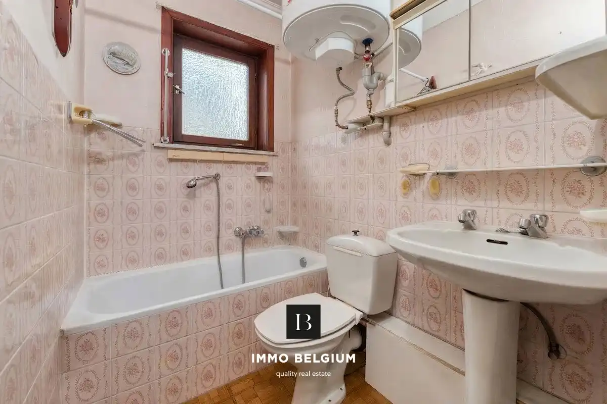 Studio met aparte slaapruimte en garage nabij het centrum foto 6