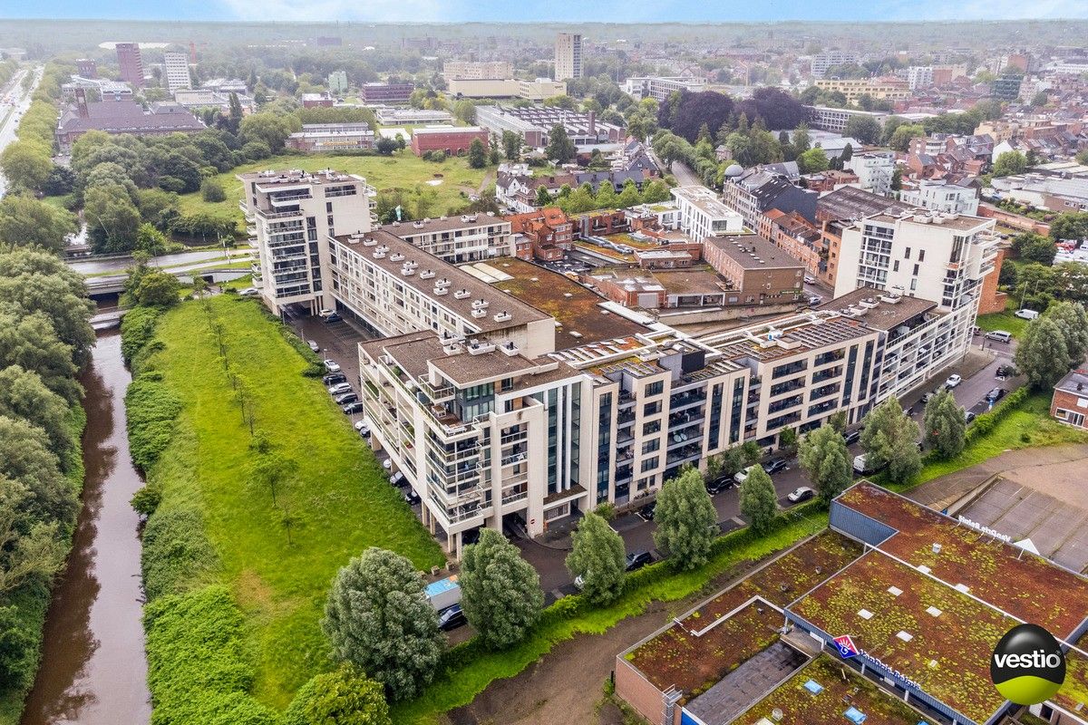 Modern appartement in Residentie Hassaporta te Hasselt foto 3