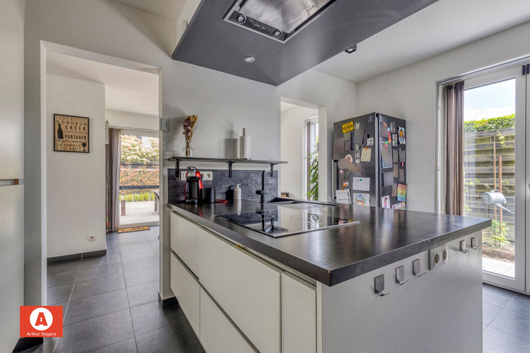 Ruime energiezuinige villa met 5 slaapkamers op toplocatie! foto 6