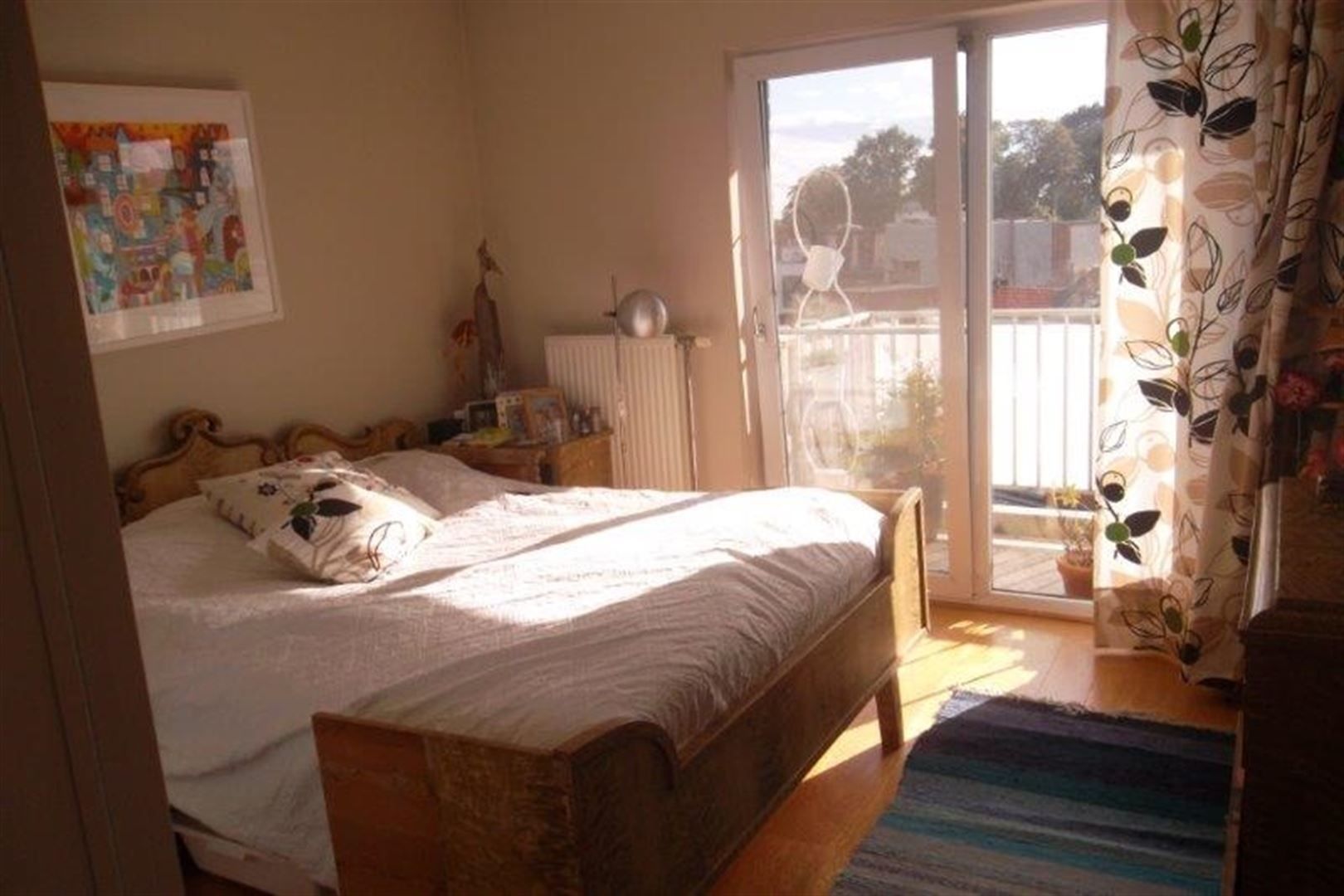 Licht hoekappartement met 2 slaapkamers, terras en parking foto 14