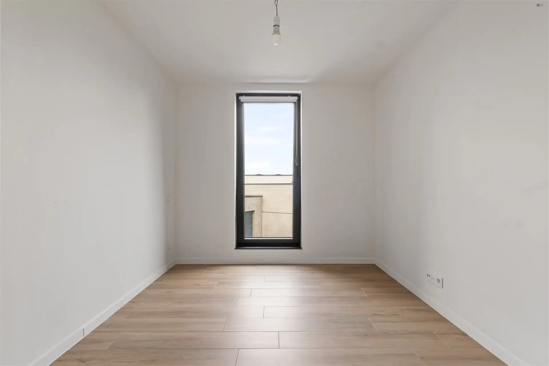 Modern tweeslaapkamer appartement te Sint-Niklaas foto 8