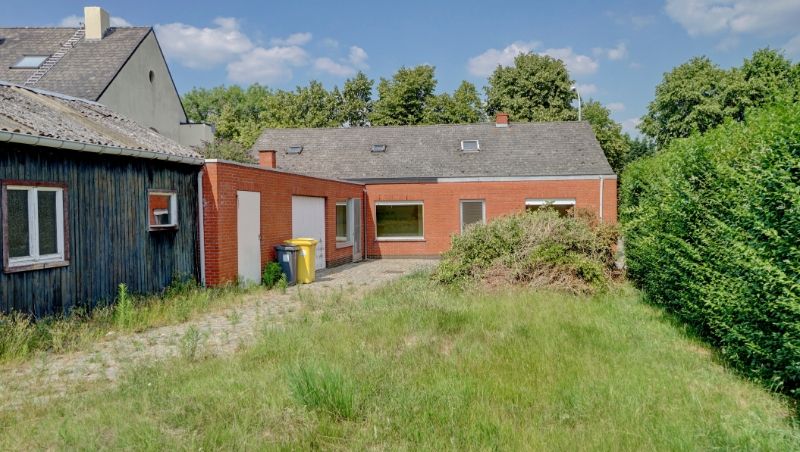 Te renoveren woning in het centrum op 6 are 87 ca foto 17
