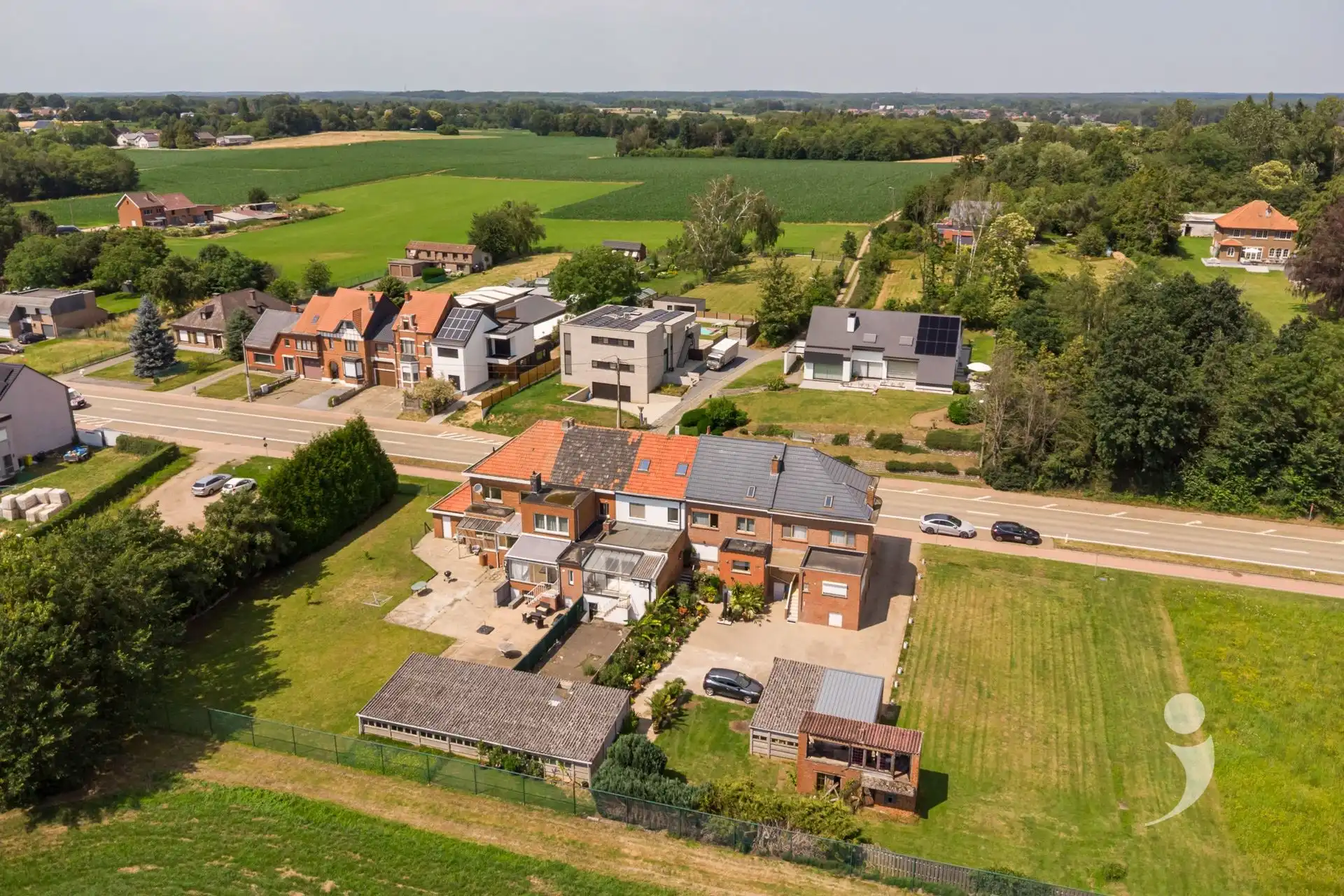 Karaktervolle, volledig gerenoveerde woning met 4 slaapkamers, 2 badkamers en zonnige tuin! foto 30