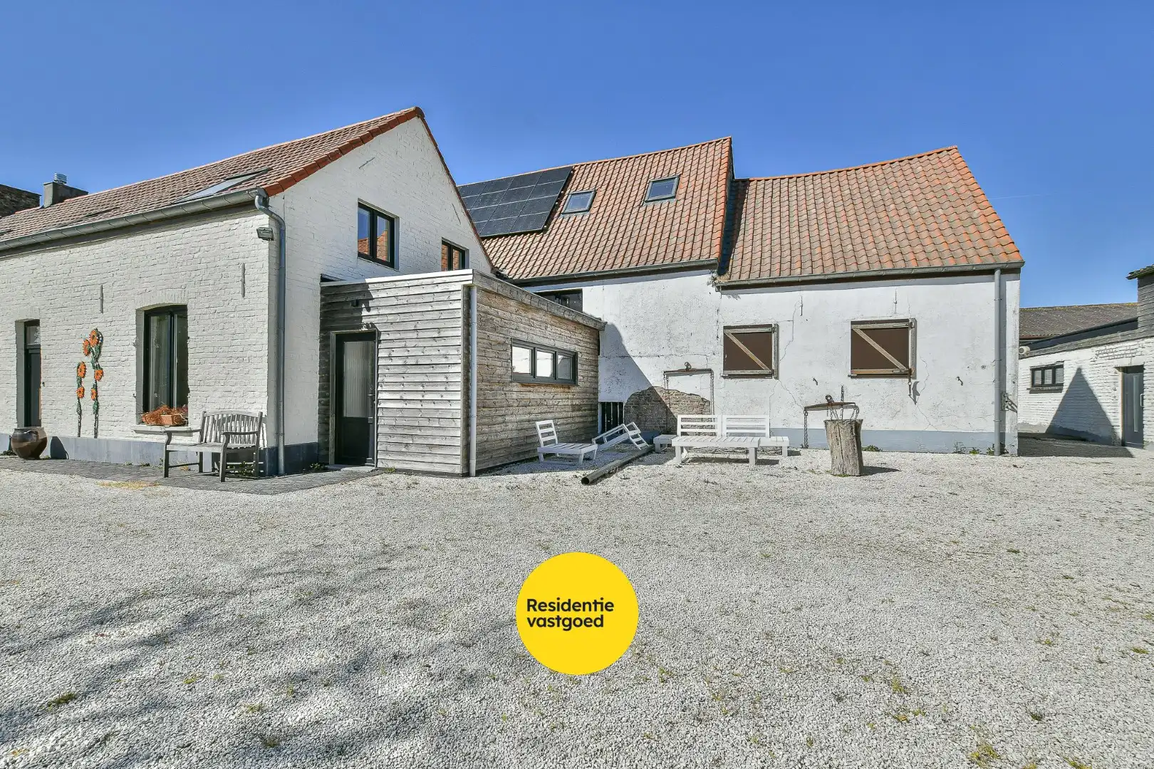 Authentieke hoeve met bouwland, stallen en bijgebouwen op unieke landelijke ligging tussen De Haan en Nieuwmunster foto 32