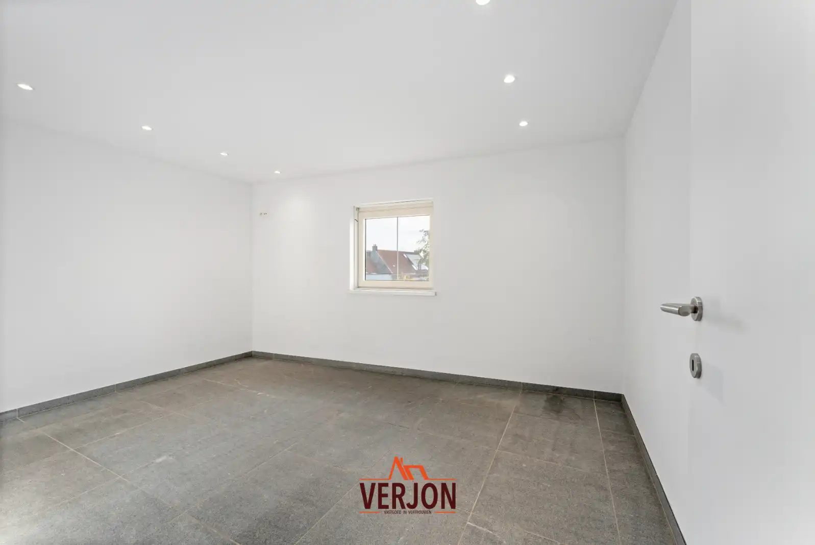 Ruim tweeslaapkamerappartement met twee terrassen! foto 17