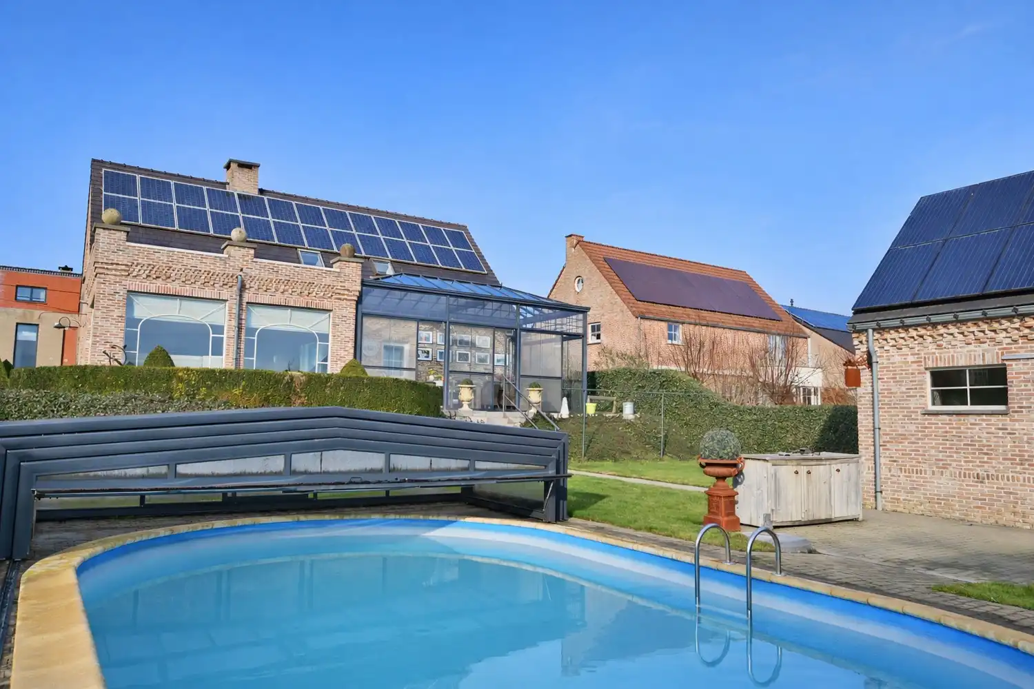 Charmante villa met orangerie en&nbsp;zwembad op een steenworp van Maastricht foto 3