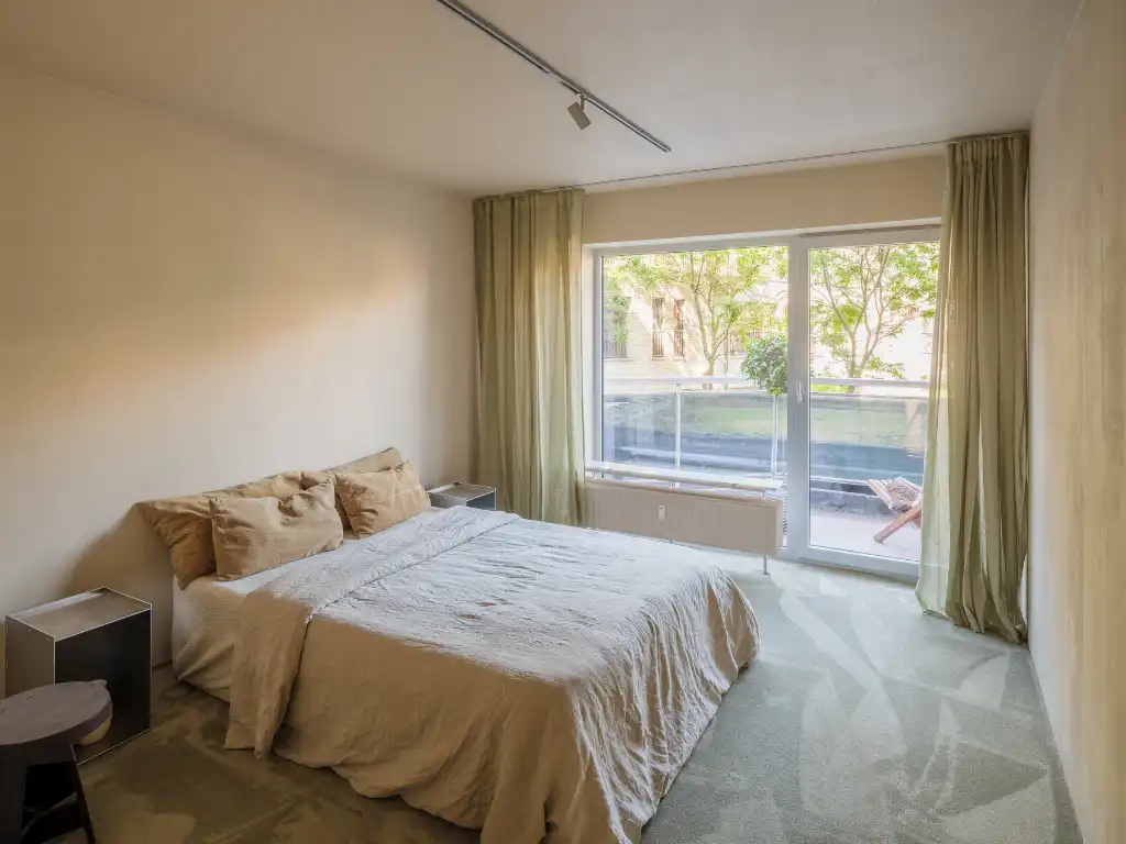 Stijlvol gerenoveerd appartement met twee slaapkamers en terrassen aan het Zuidpark foto 10