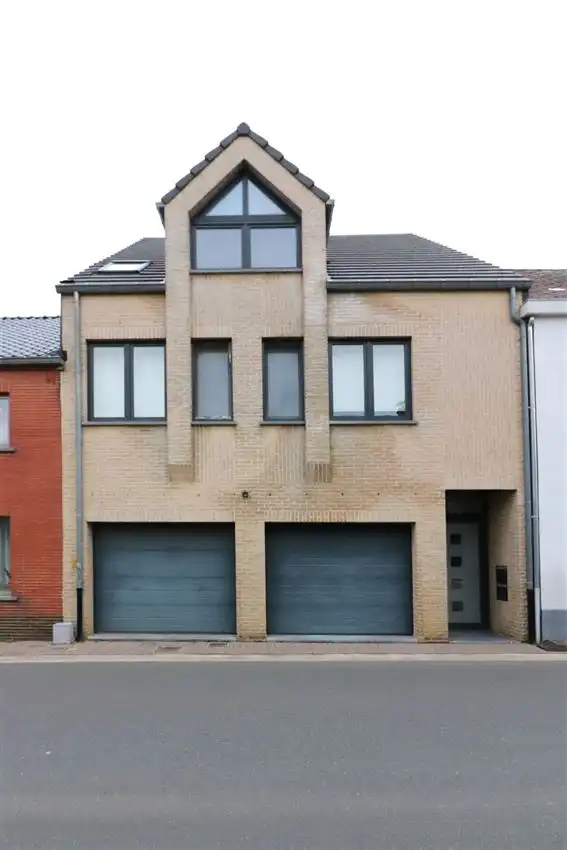 Duplex met 3 slpk., ruim terras en garage nabij station foto 23