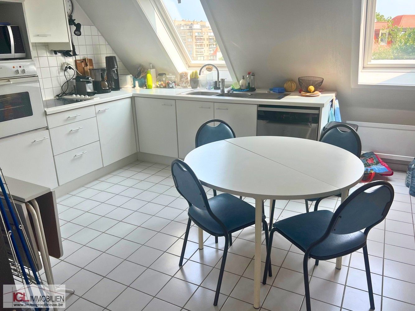 Prachtige Duplex appartement met zonnig terras & staanplaats te koop in Sint-Idesbald foto 6