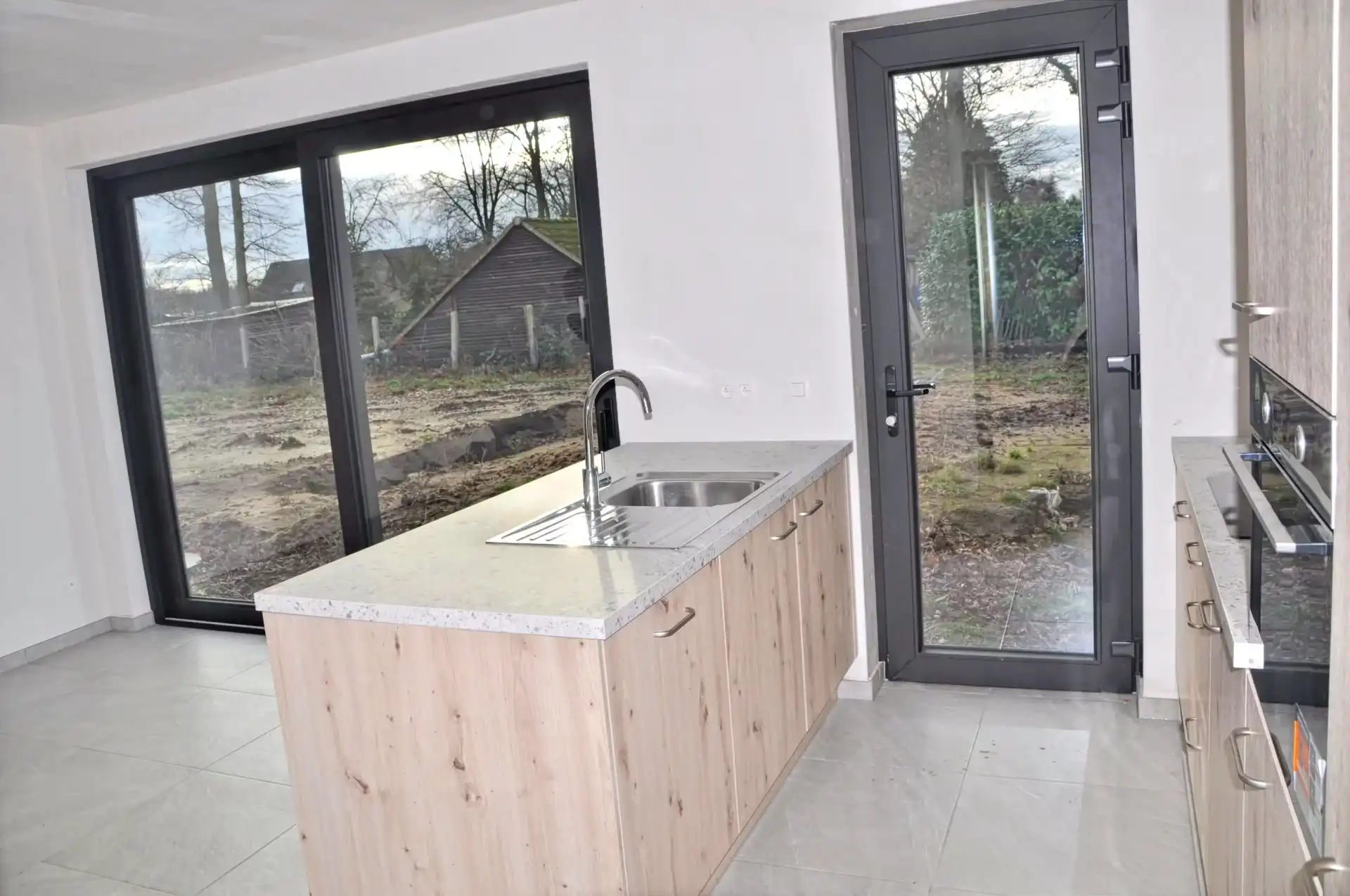 ZEER ENERGIEZUINIGE NIEUWBOUWWONING MET 3 SLPK IN HEUSDEN-ZOLDER foto 8