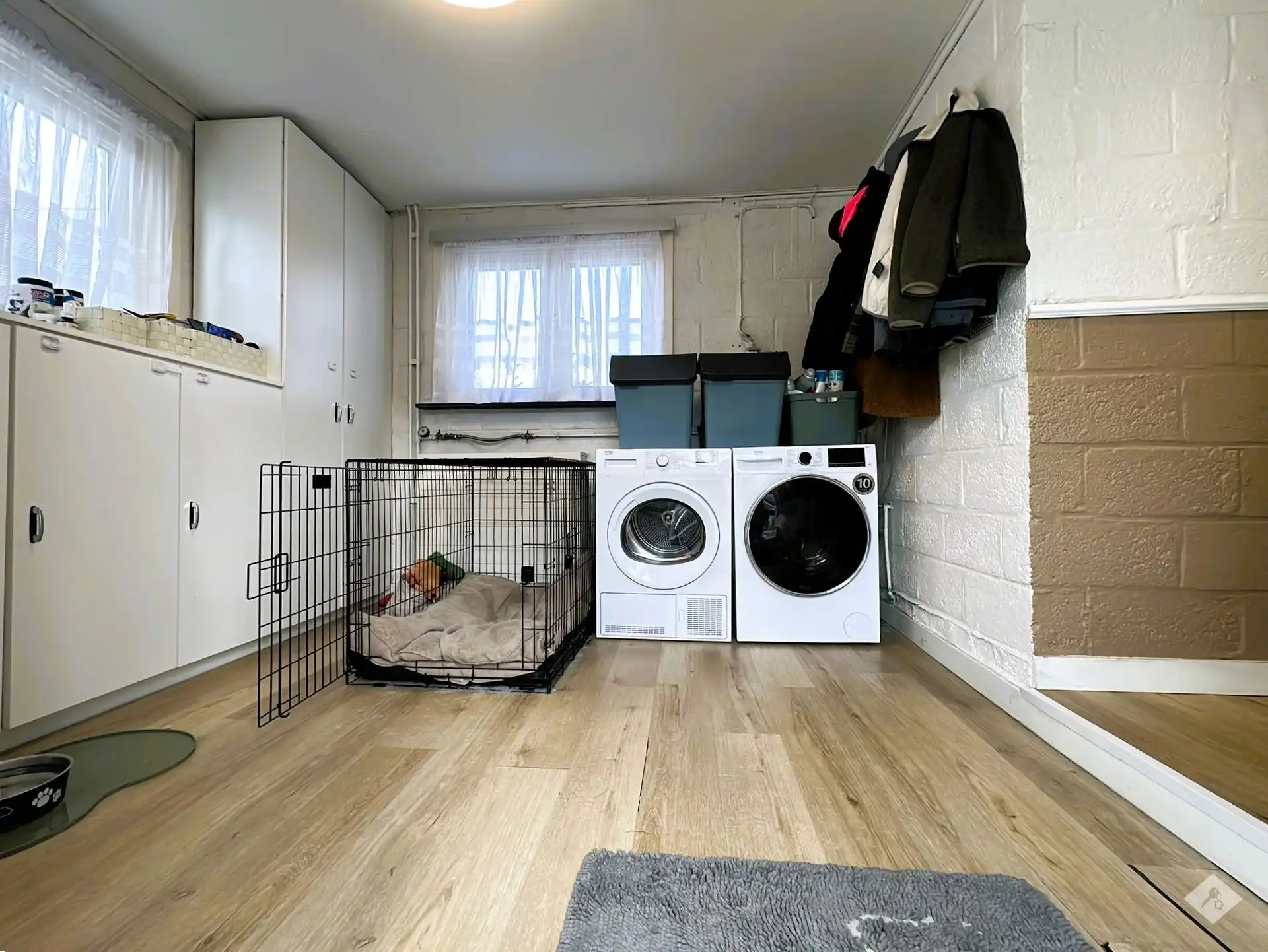 Rustig gelegen halfopen woning met 3 slaapkamers, garage en ruime oprit in het centrum van Buggenhout foto 8