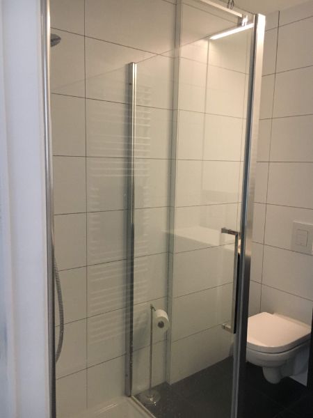 2 slpka app met terrassen, autostaanplaats en kelder. foto 8