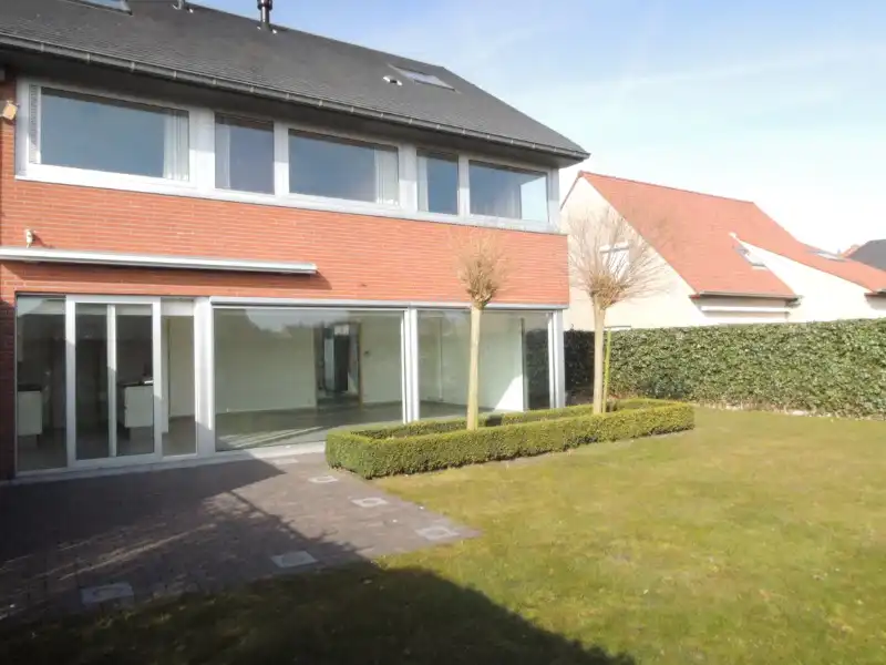 3-slpk VILLA + tuin & dubbele garage foto 2