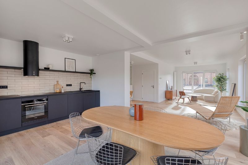 Instapklare luxewoning met 4 slaapkamers in hartje De Pinte foto 11