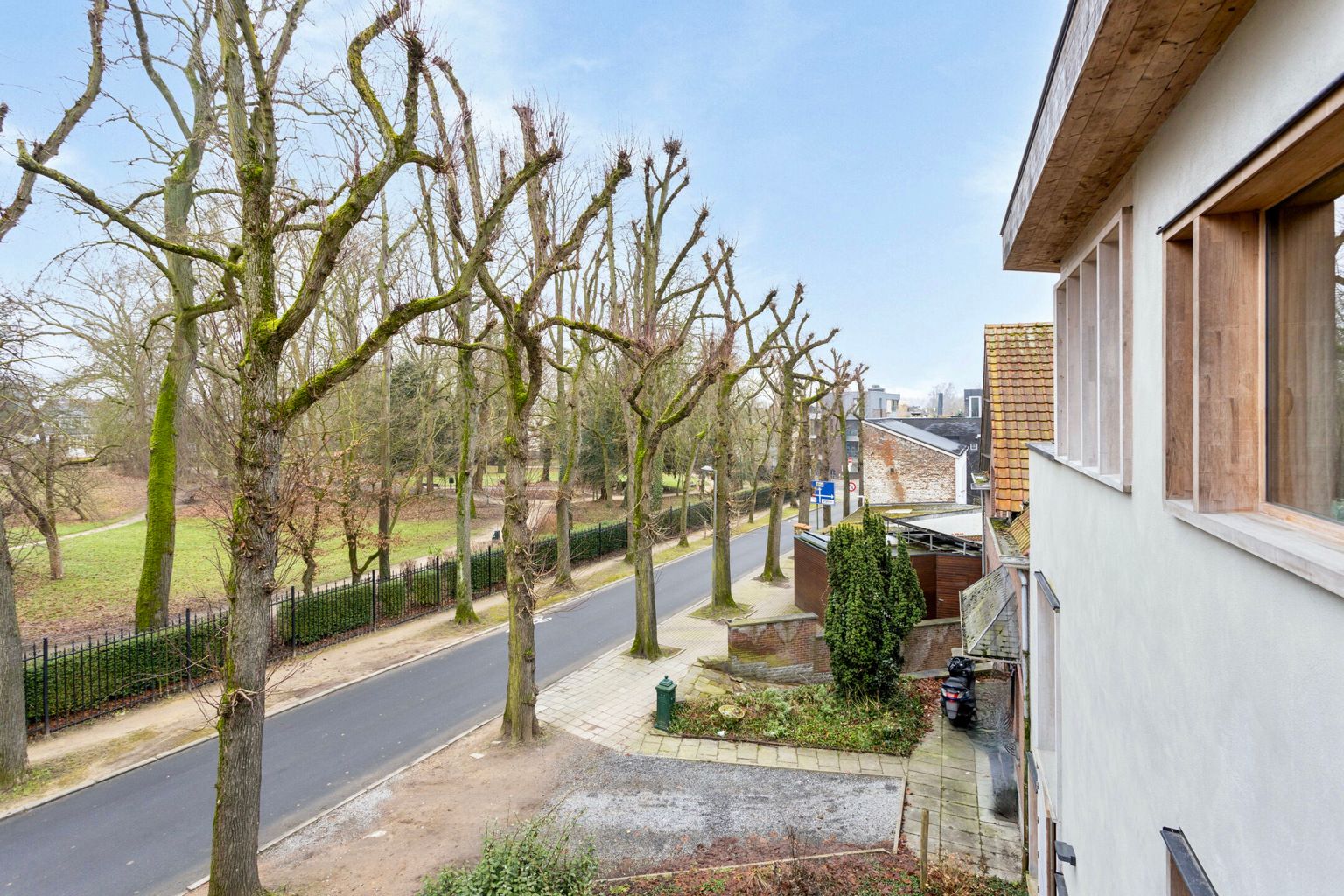 PRACHTIGE ARCHITECTEN DUPLEX WOONST onder registratie  foto 18