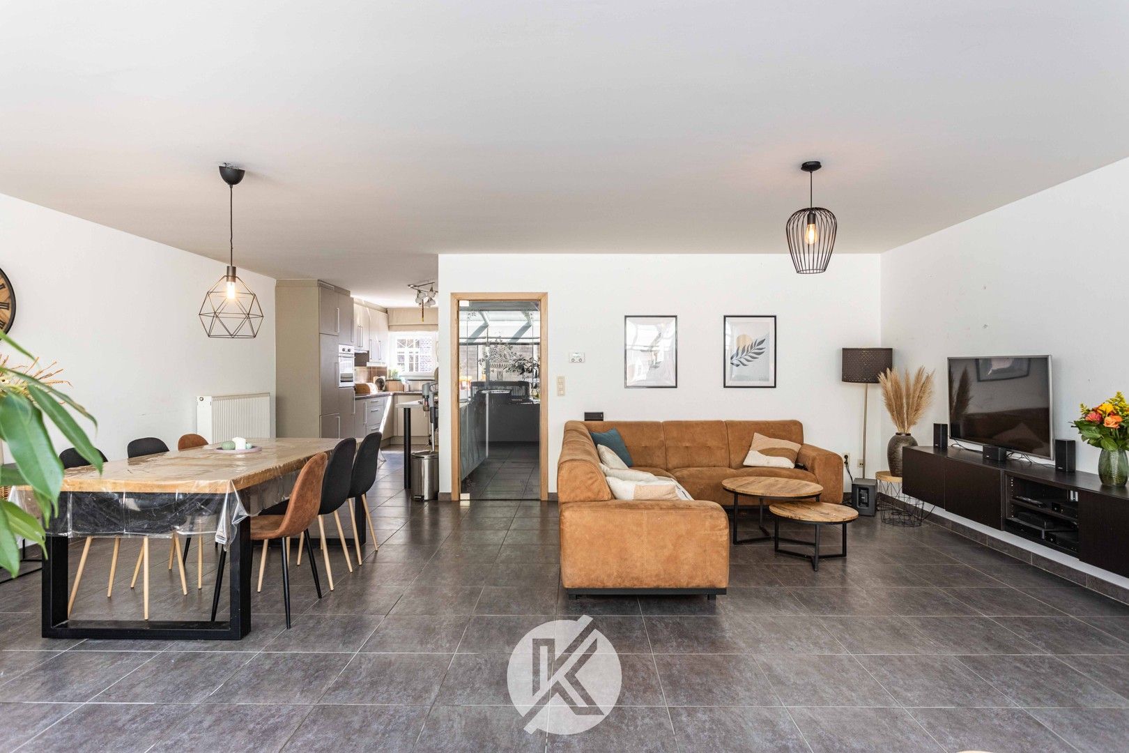 Charmante woning foto {{pictureIndex}}
