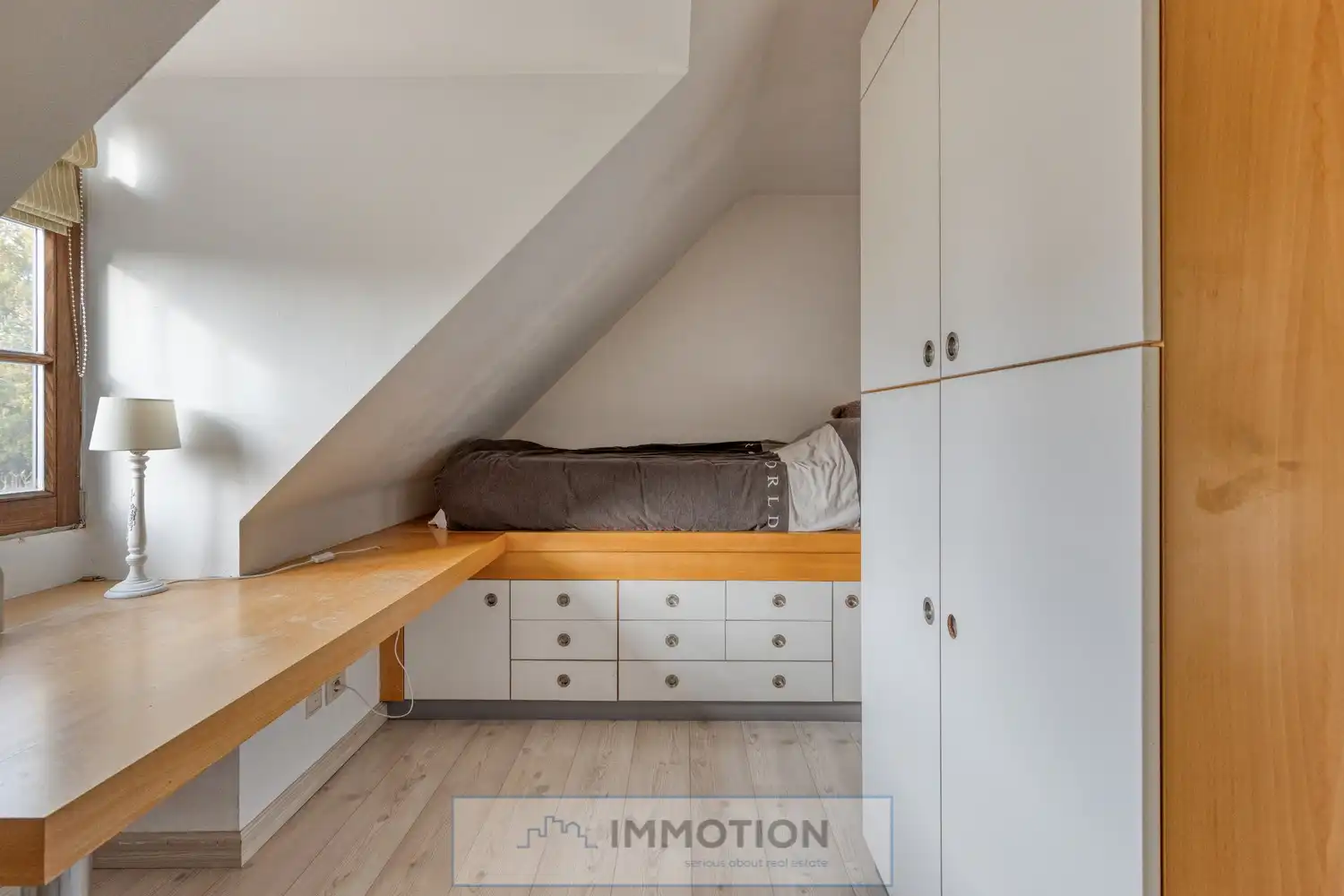 Ruime villa met 6 slaapkamers op mooi perceel in villawijk te Marke foto 21