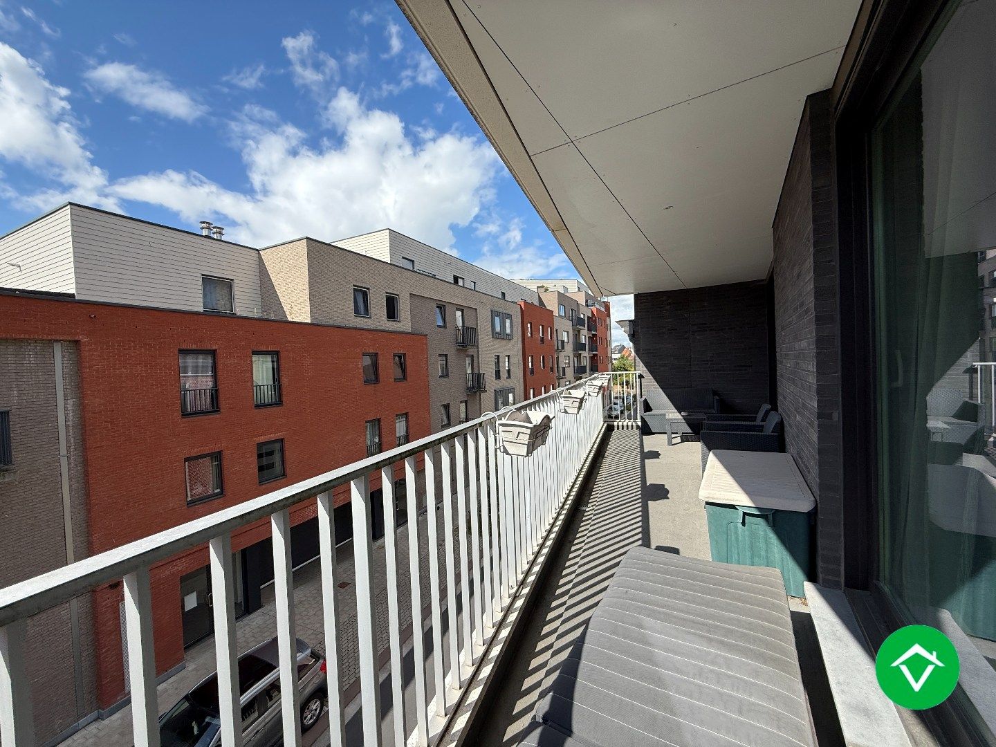 Appartement met twee slaapkamers, garage en twee terrassen te Roeselare foto 11