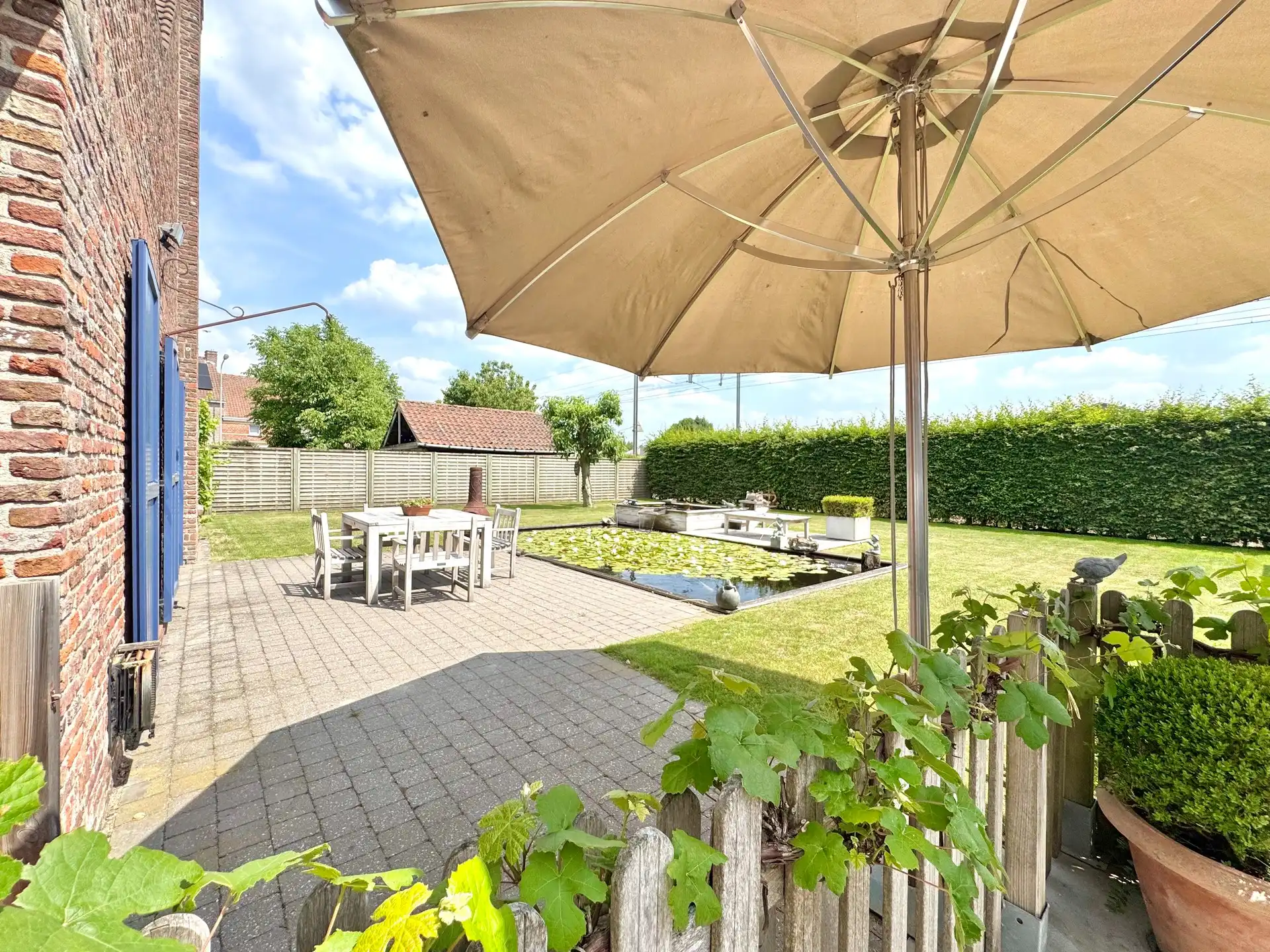 VILLA IN LANDELIJKE STIJL OP 700 M² foto 10