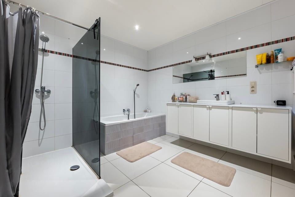 KNAPPE GELIJKVLOERSE OPEN BEBOUWING OP EEN MOOI PERCEEL IN SINT-TRUIDEN foto 12