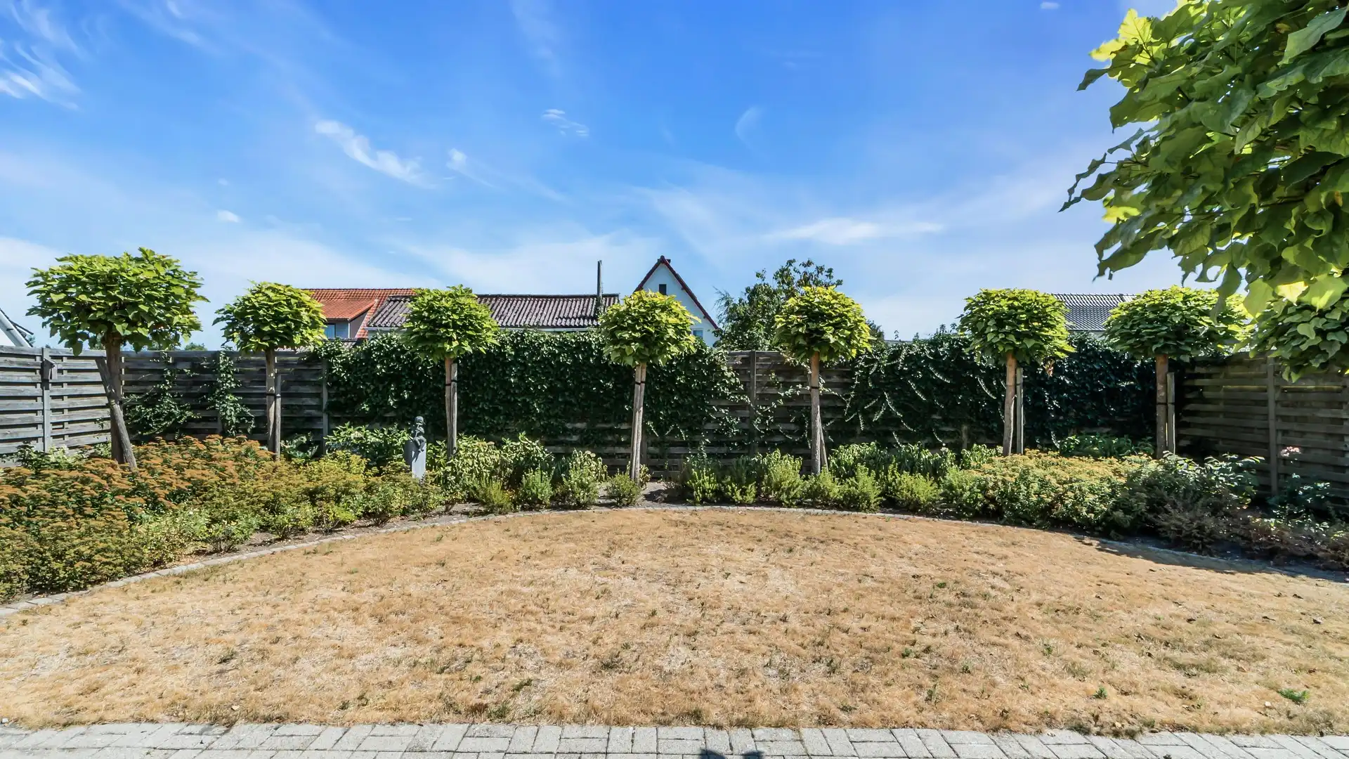 Charmante woning 3 slaapkamers een gezellige tuin te As foto 21