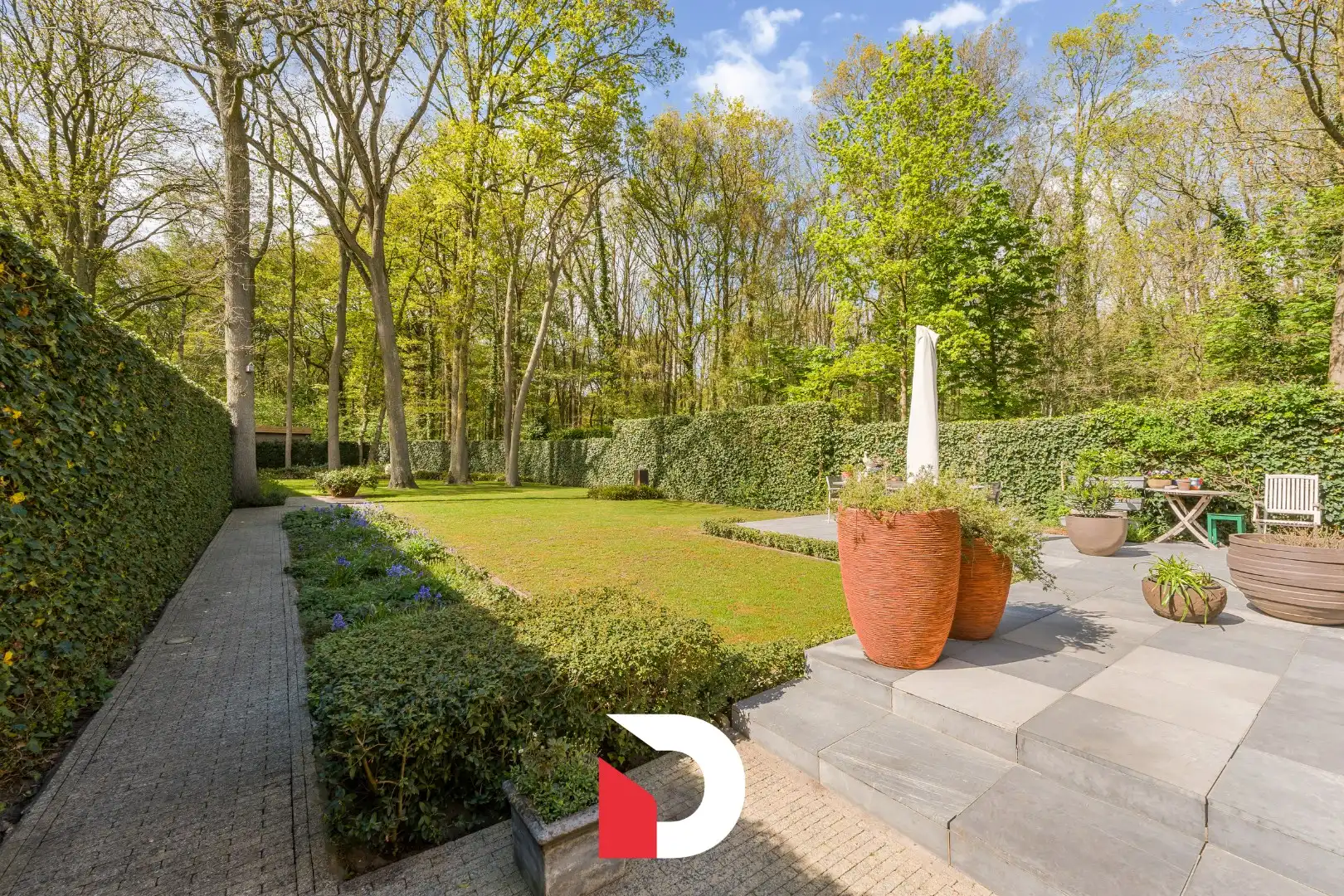 Statige halfopen woning op toplocatie te St-Kruis/Assebroek foto 9