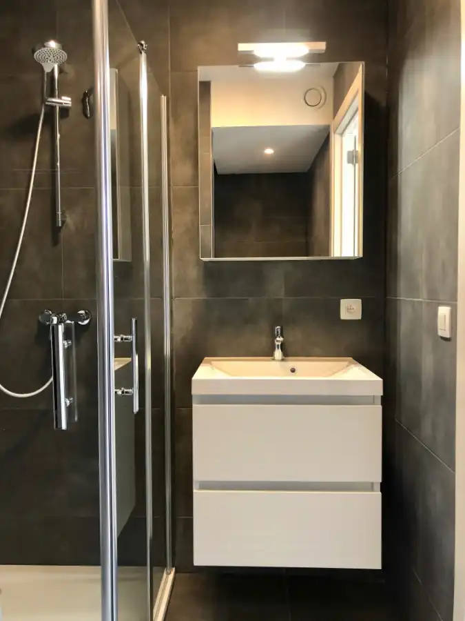 Modern 1 SLPK Appartement met terras en staanplaats foto 4