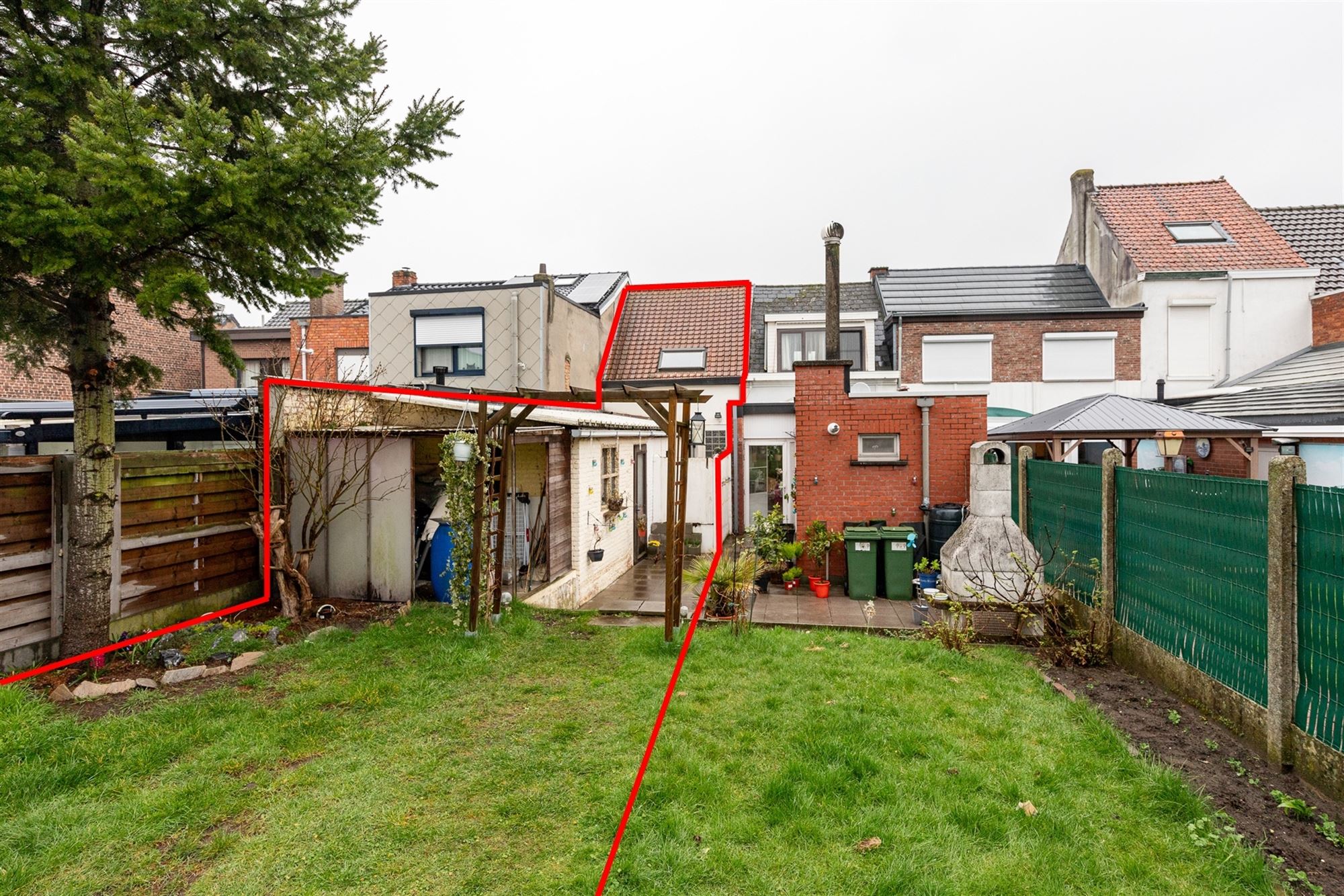 Gunstig gelegen woning met garage en tuin foto 12