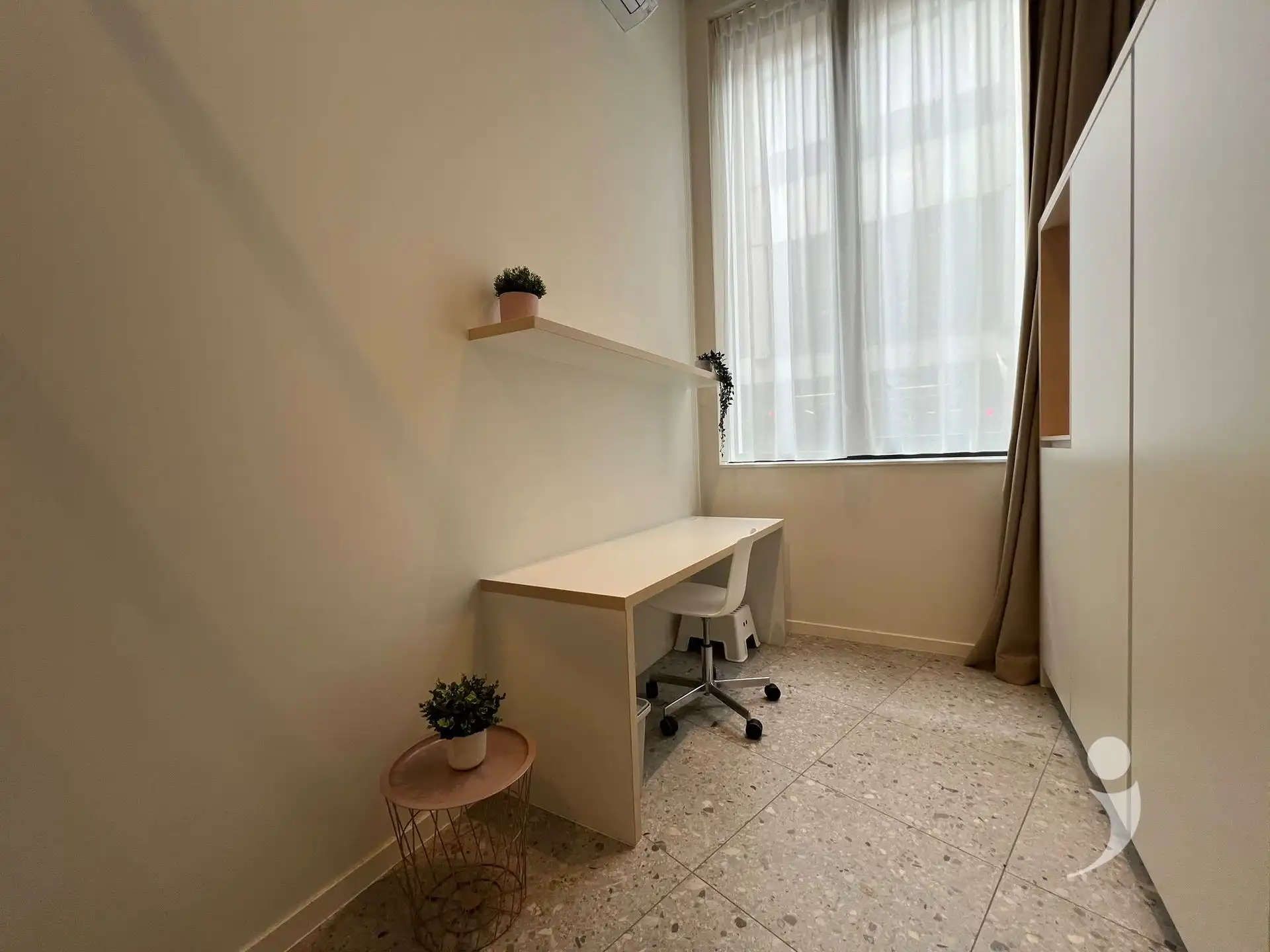 YOU 00.03 foto 3