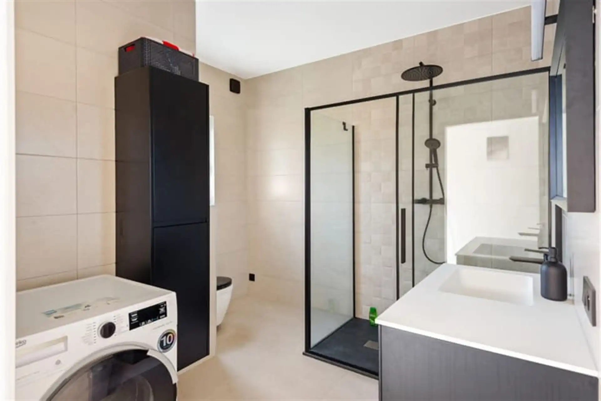 Centraal gelegen OB met ruime garage en tuin! foto 18