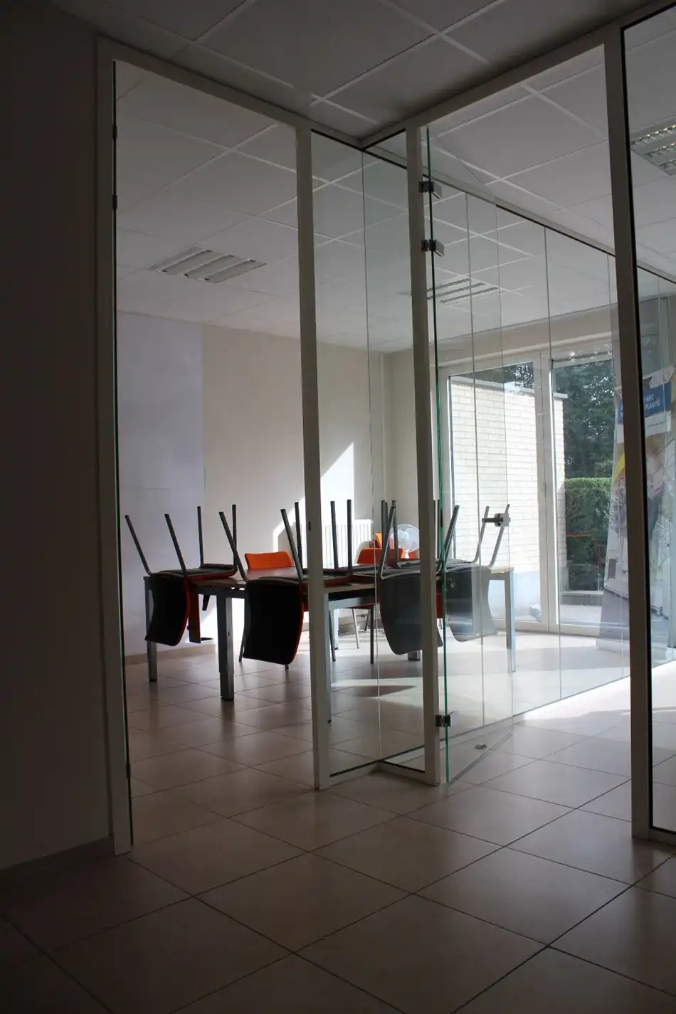 Commercieel kantoor in kantoorgebouw centrum Lommel foto 14