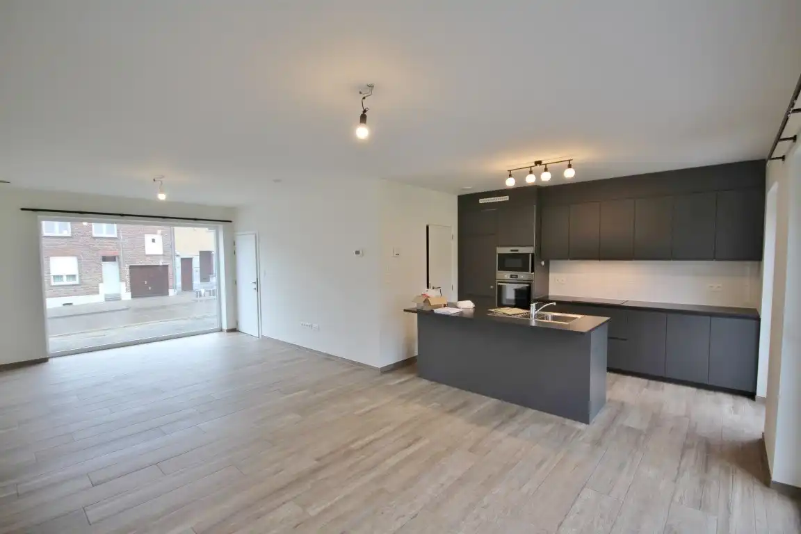 Zeer rustig gelegen woning met 3 slaapkamers foto 3