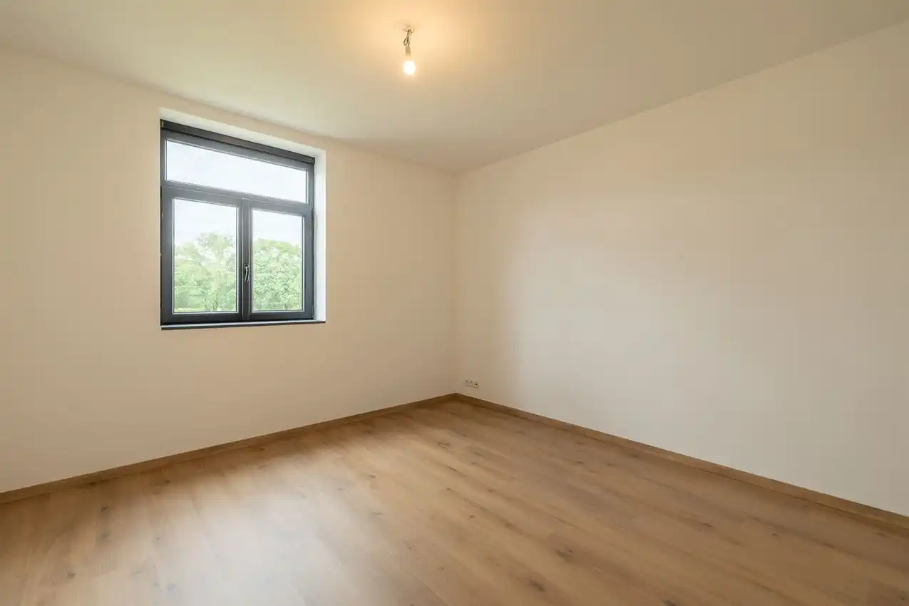 Nieuwbouw met vier slaapkamers, mooie tuin en centrale ligging foto 14