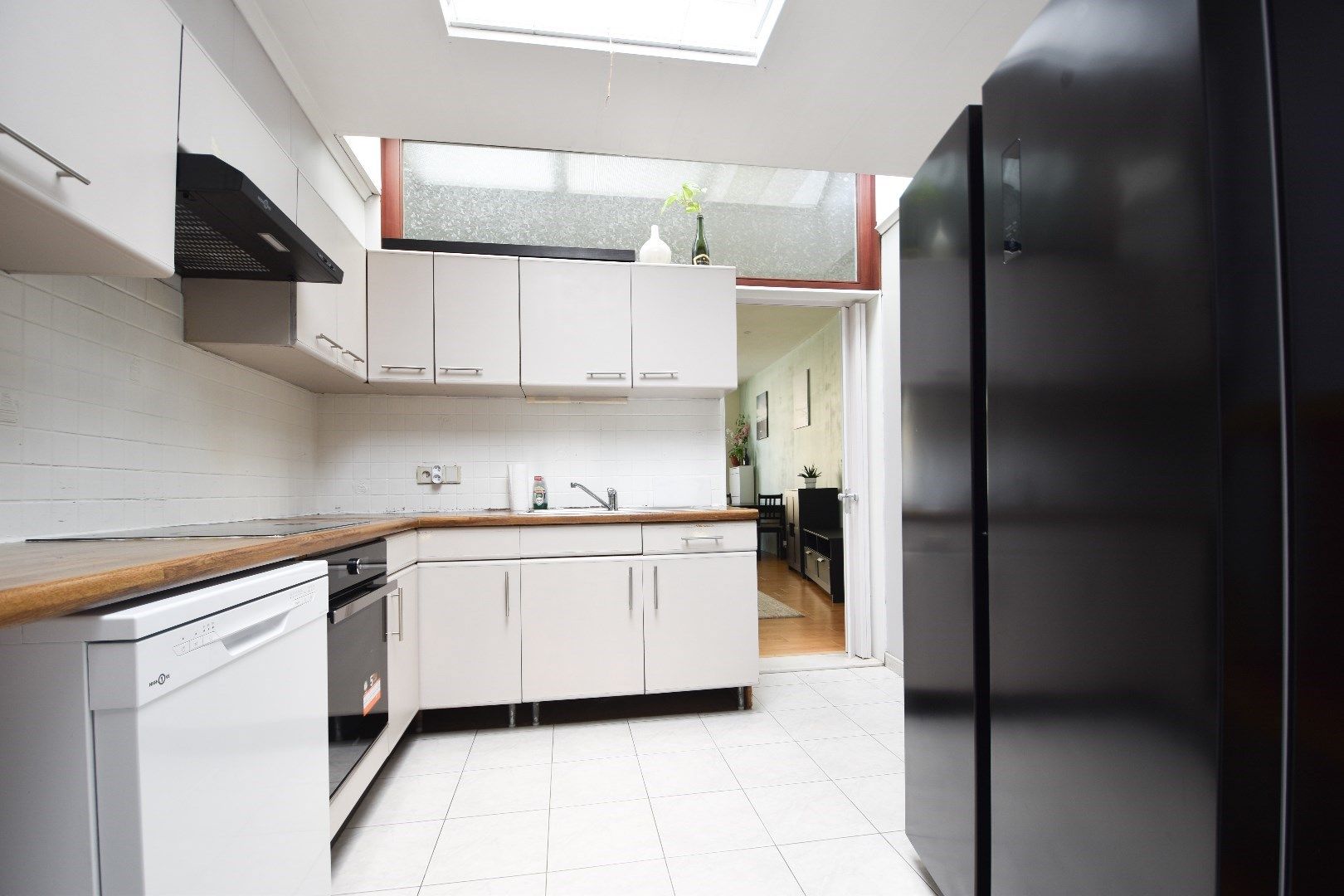Bemeubelde woning op een toplocatie in Temse foto 5