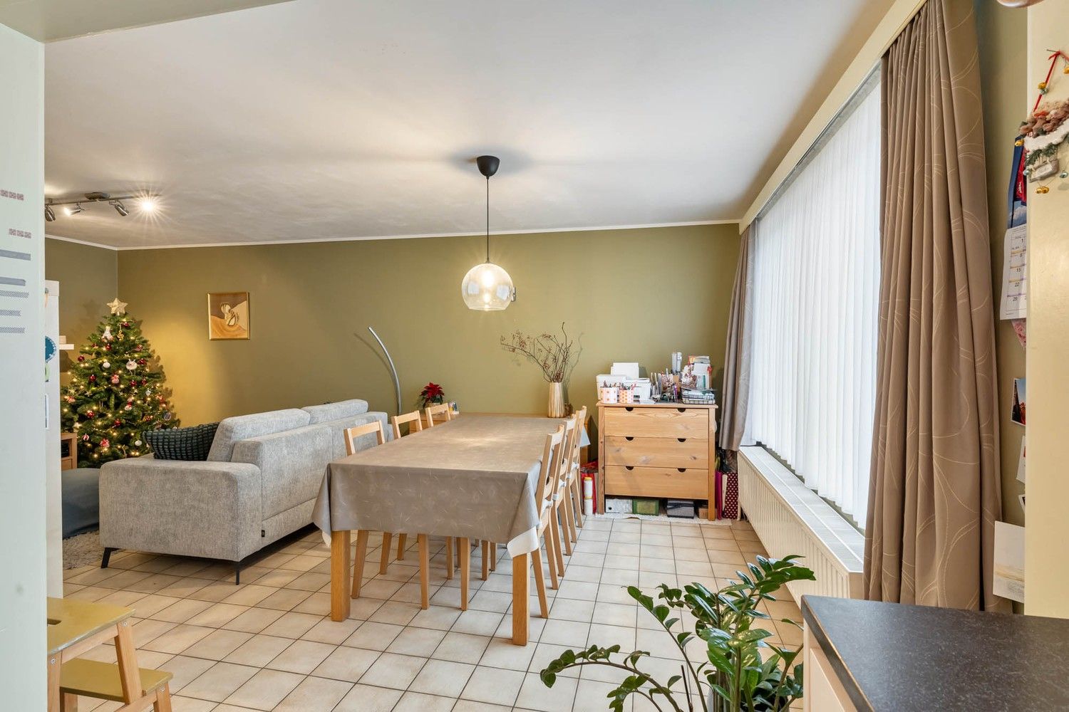 Licht en modern appartement met 2 slaapkamers op wandelafstand van het centrum van Bilzen! foto 4