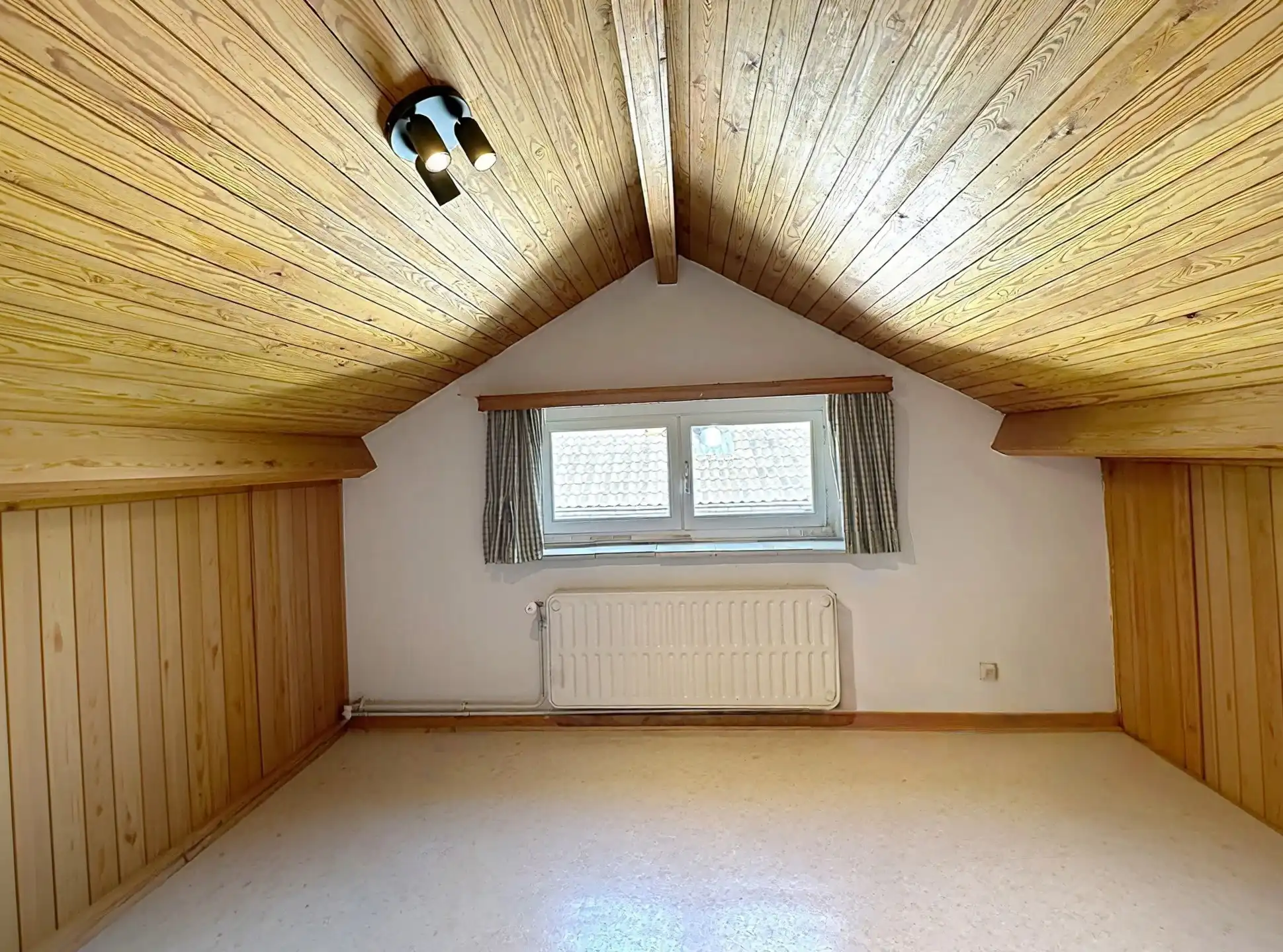 Aangename gezinswoning in rustige omgeving, nabij Tram 39 foto 12