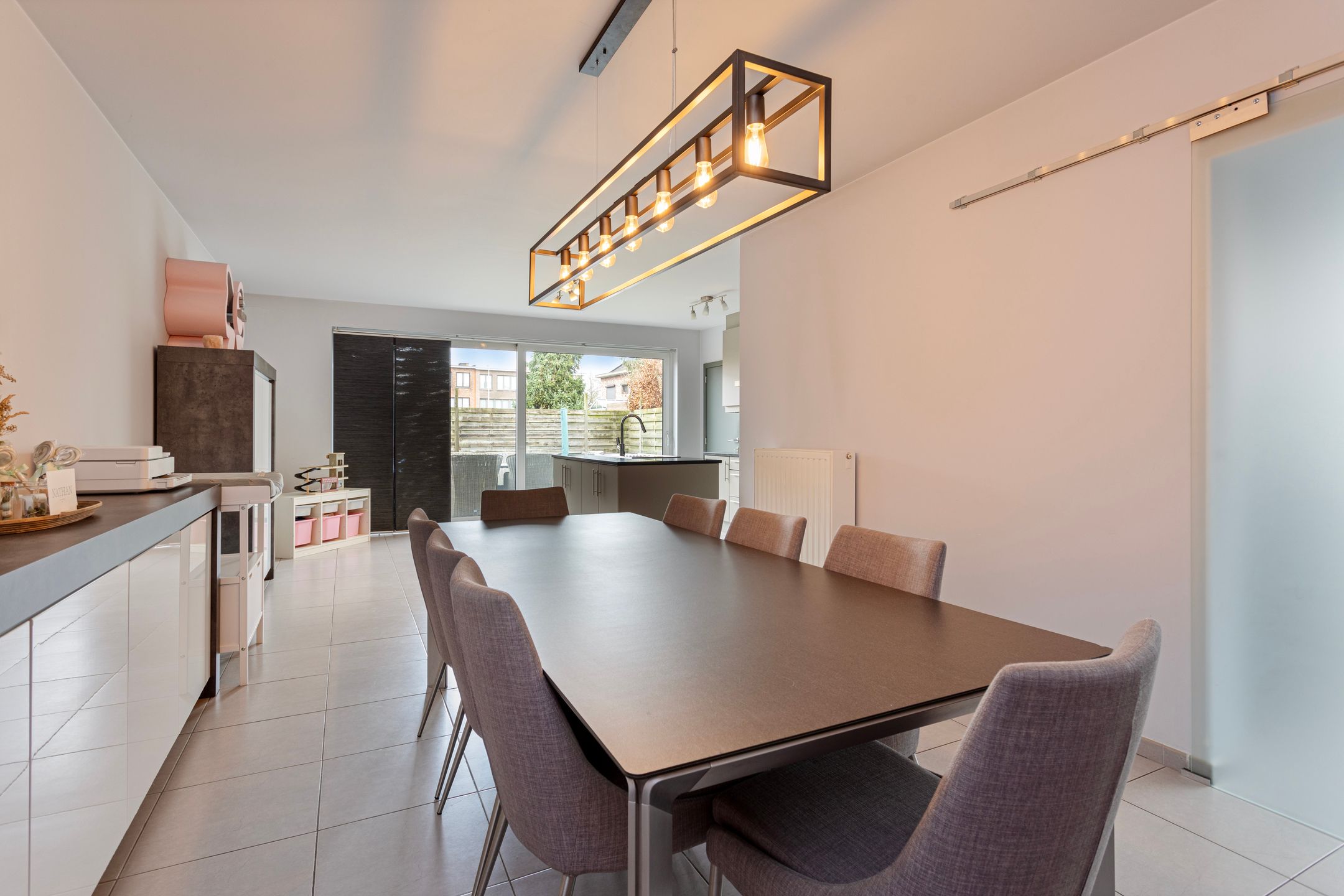 B&B Moment : MODERNE en instapklare HOB (3-4 slpk) met garage en gezellige tuin foto 6